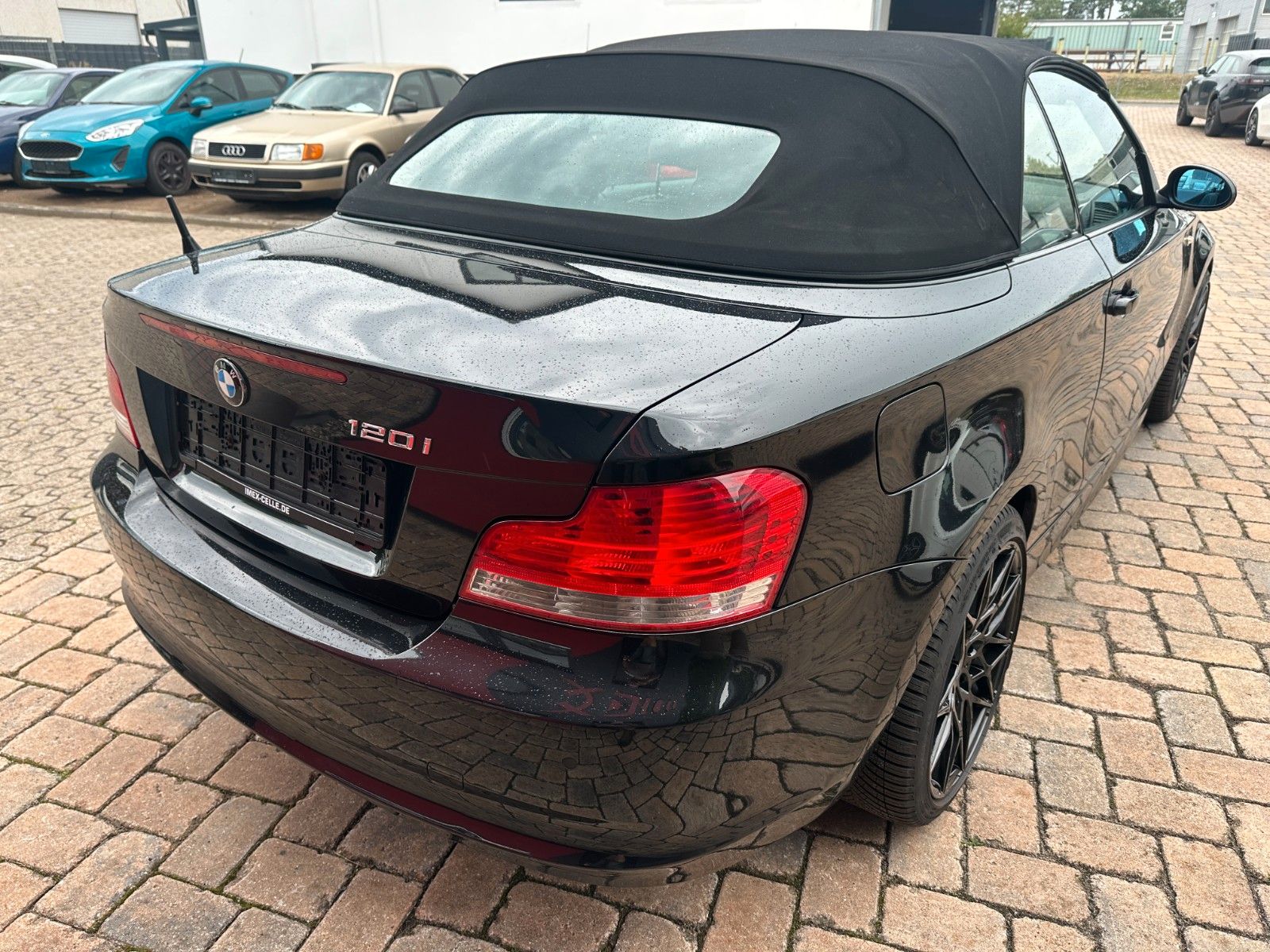 Fahrzeugabbildung BMW 120i Cabrio 2.0 170 PS HU neu Leder