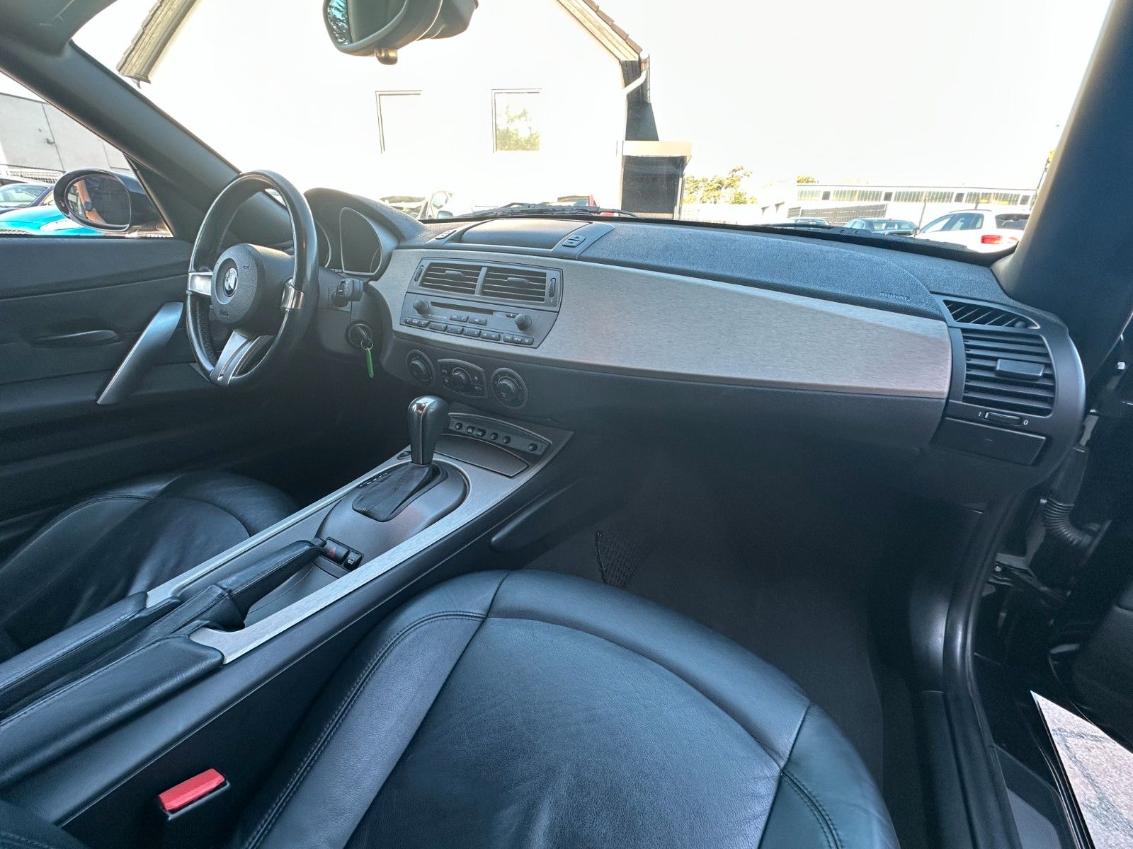 Fahrzeugabbildung BMW Z4 Roadster 3.0 i  231 PS Leder Xenon SH Navi