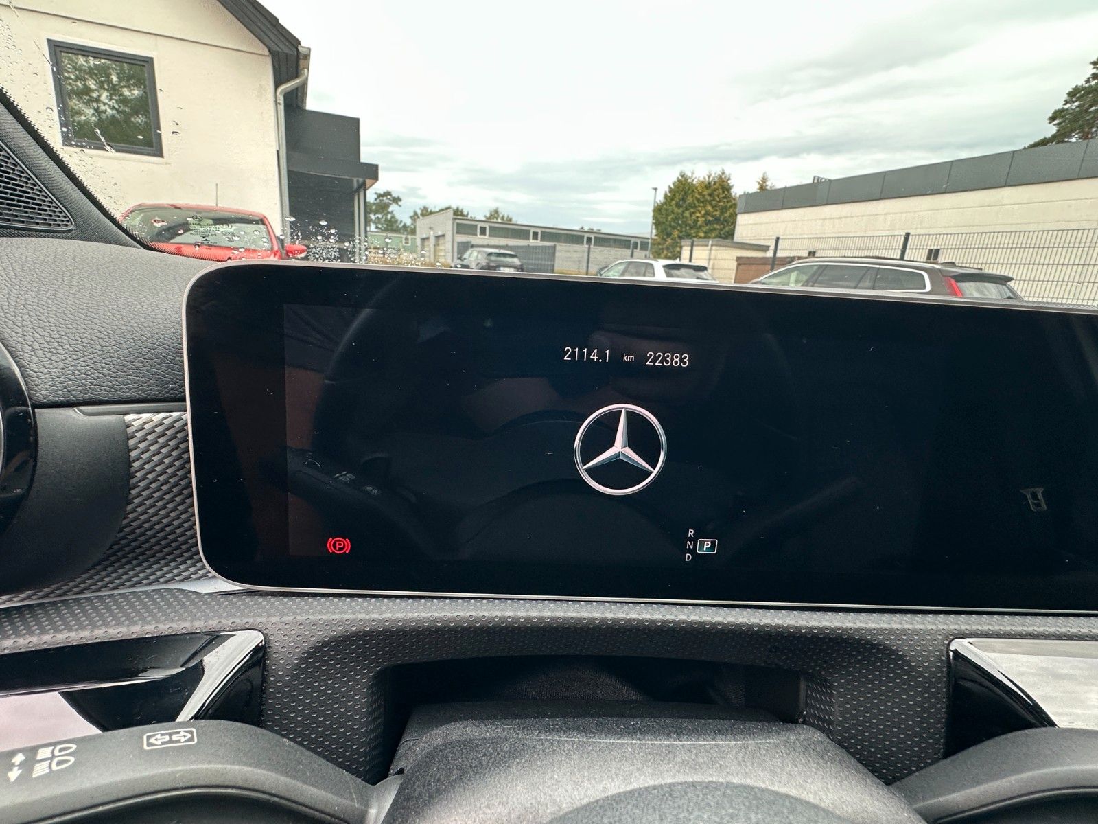 Fahrzeugabbildung Mercedes-Benz A 180 AMG Line 136 PS  MBUX Leder Premium