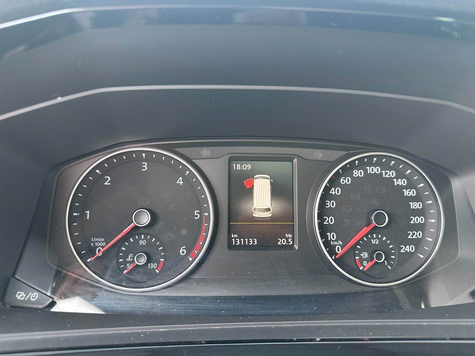 Fahrzeugabbildung Volkswagen Multivan 4M Highline 204 PS SD Leder 46tkm !!