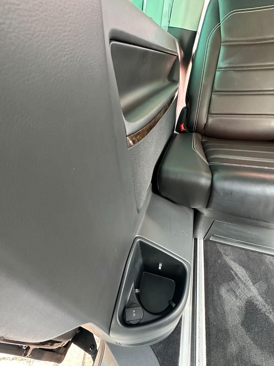 Fahrzeugabbildung Volkswagen Multivan 4M Highline 204 PS SD Leder 46tkm !!