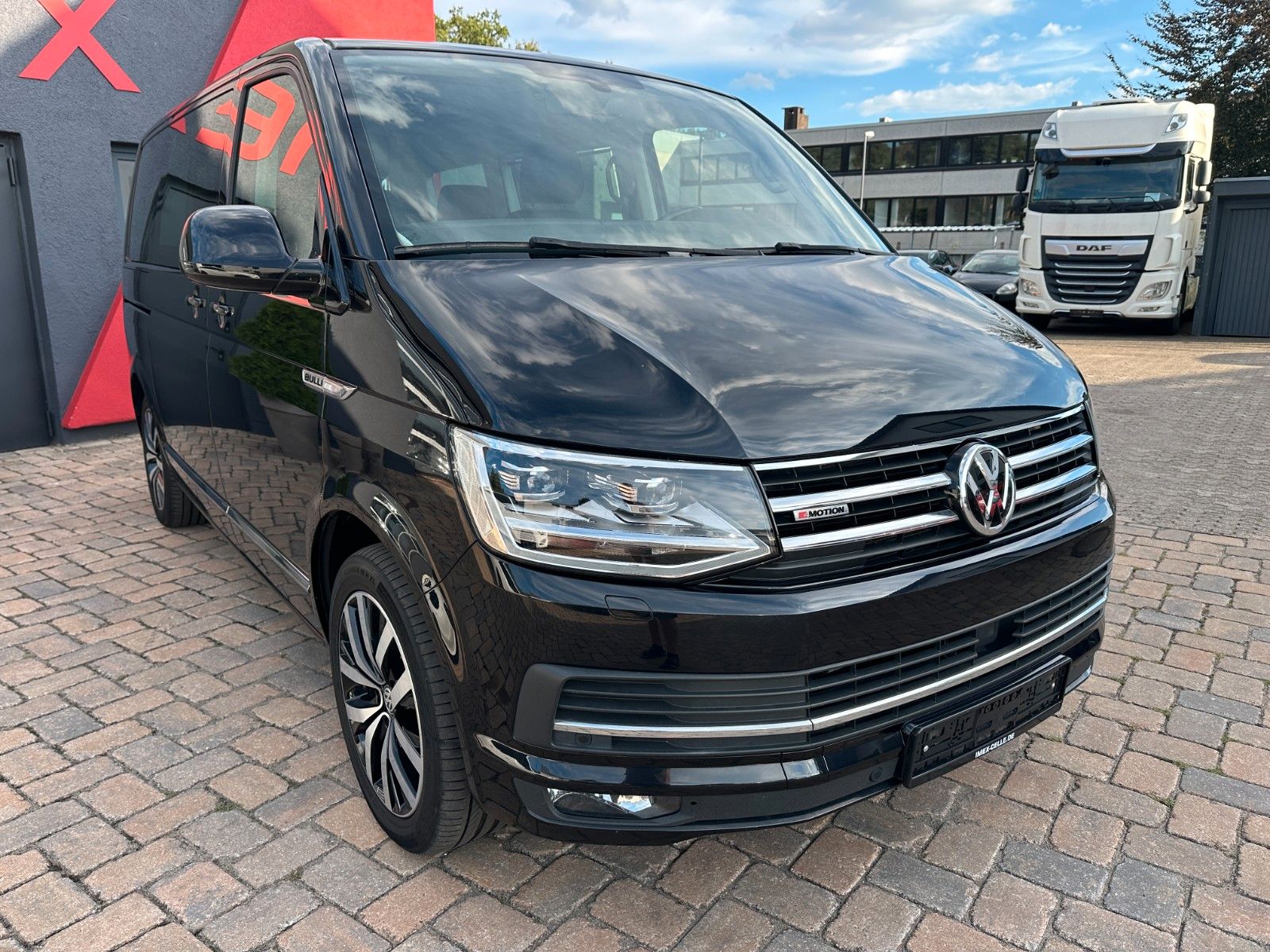 Fahrzeugabbildung Volkswagen Multivan 4M Highline 204 PS SD Leder 46tkm !!
