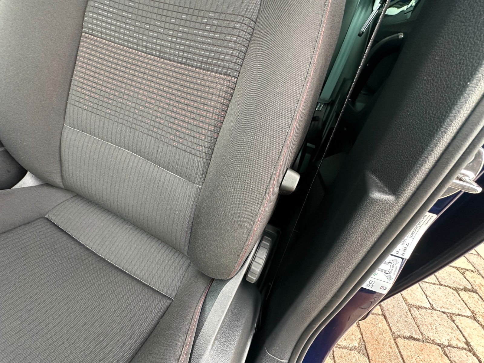 Fahrzeugabbildung Volkswagen Golf Sportsvan Sound 115 PS HU neu AHK Navi SH