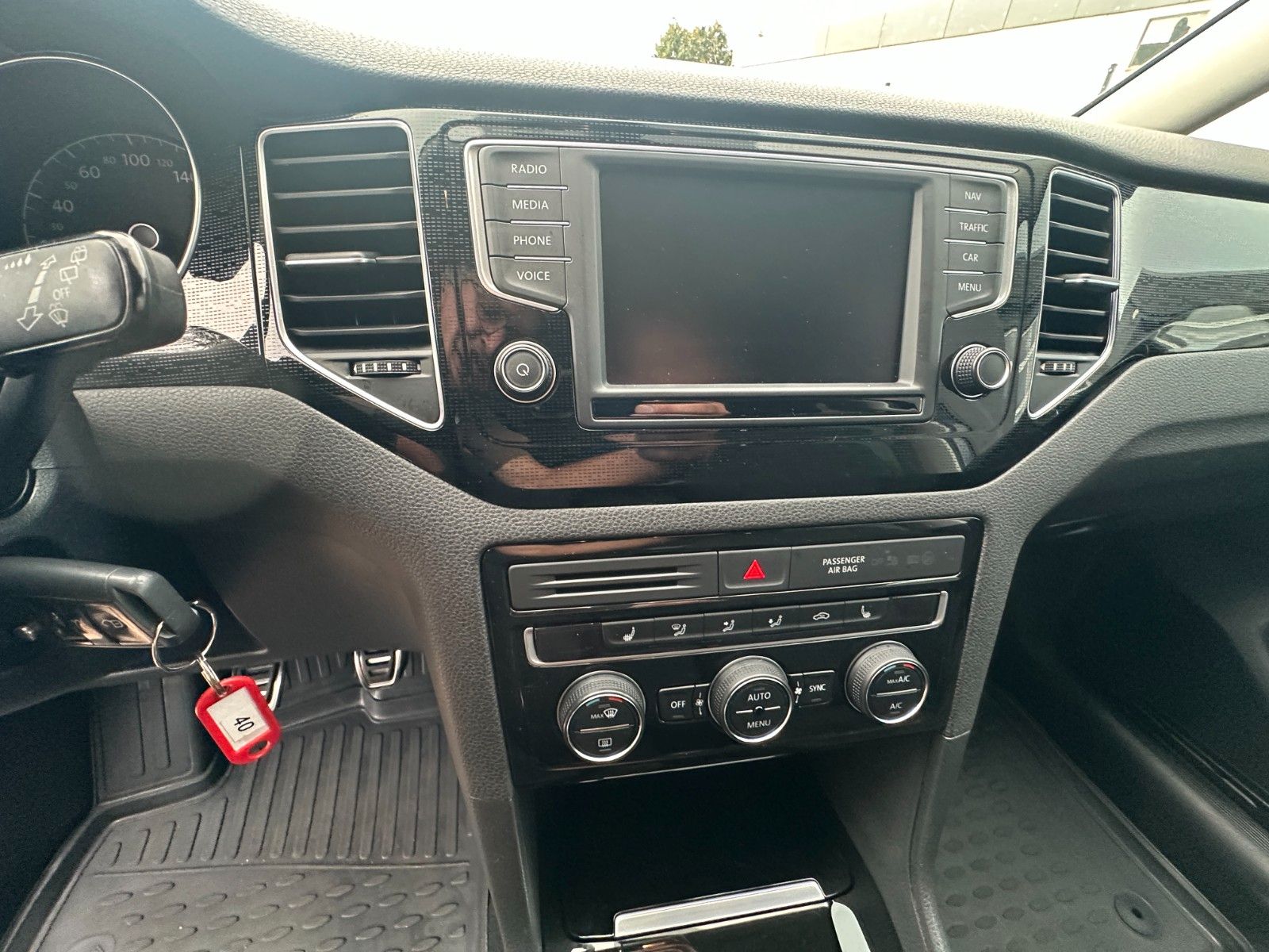 Fahrzeugabbildung Volkswagen Golf Sportsvan Sound 115 PS HU neu AHK Navi SH
