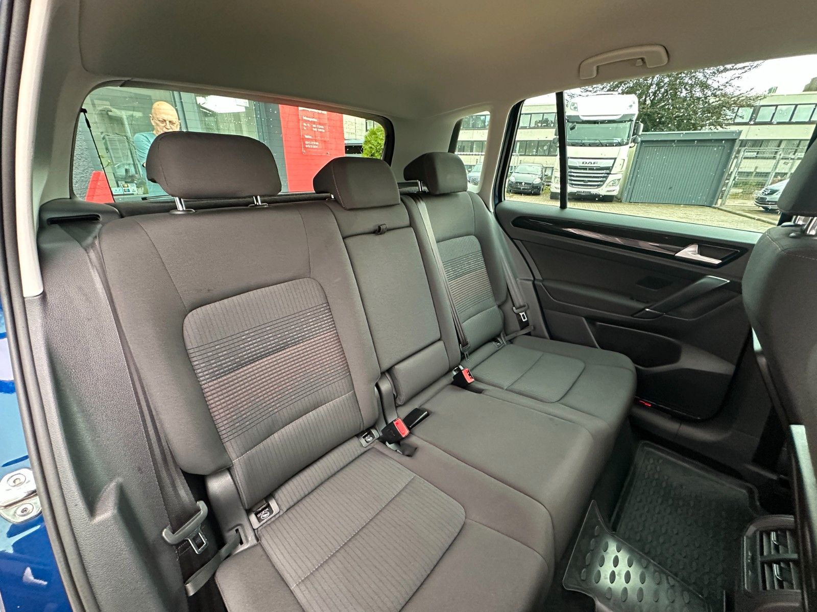 Fahrzeugabbildung Volkswagen Golf Sportsvan Sound 115 PS HU neu AHK Navi SH