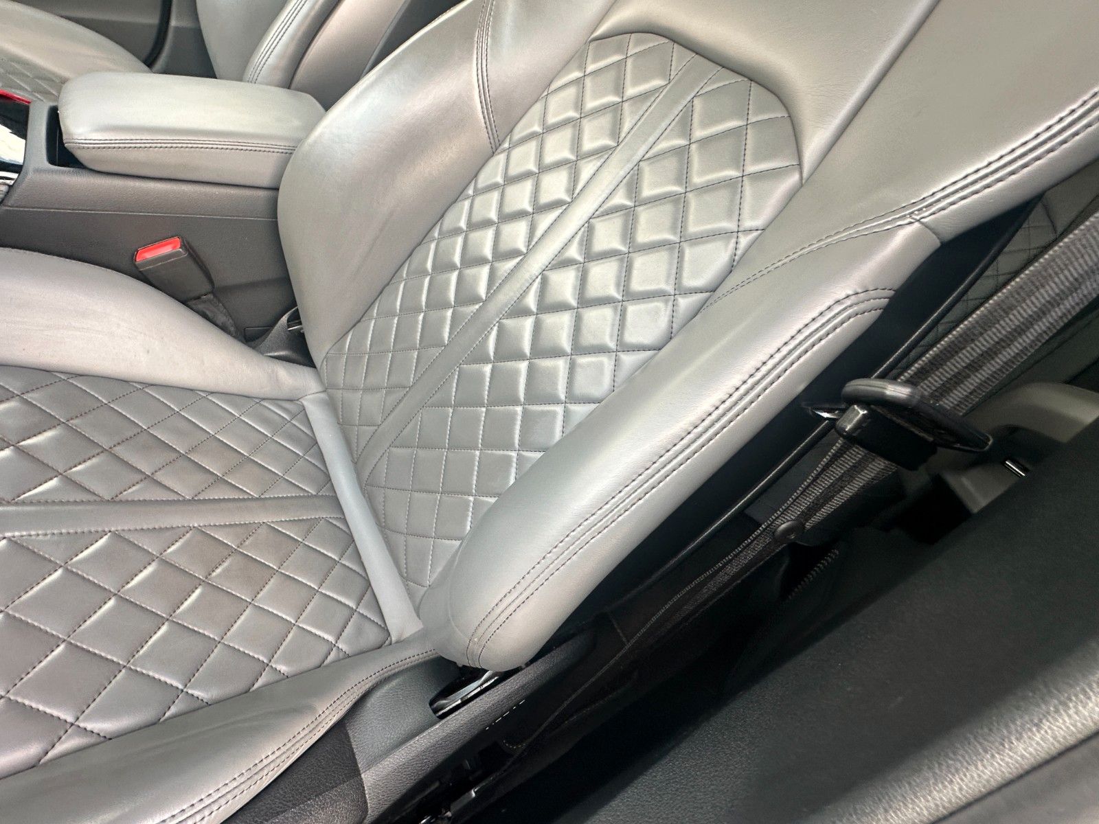 Fahrzeugabbildung Audi S4 Avant 3.0 TDI  347 PS Pano LED B&O Leder