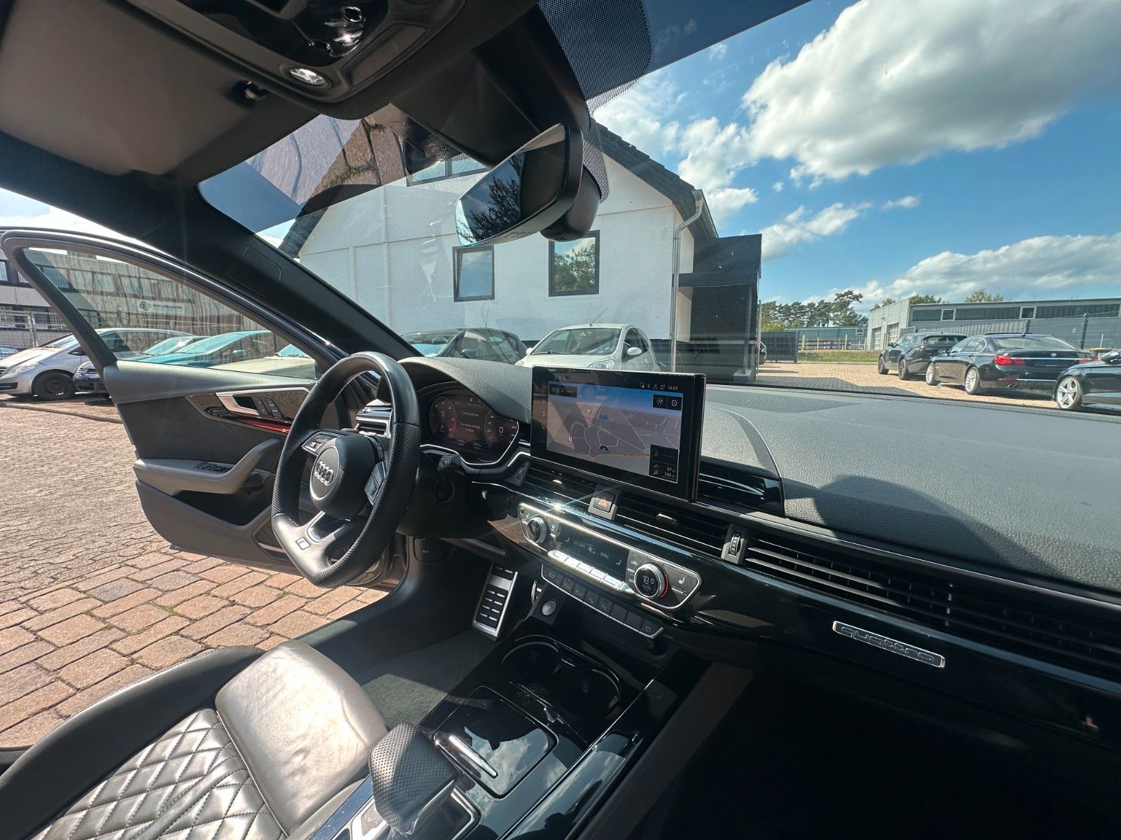 Fahrzeugabbildung Audi S4 Avant 3.0 TDI  347 PS Pano LED B&O Leder