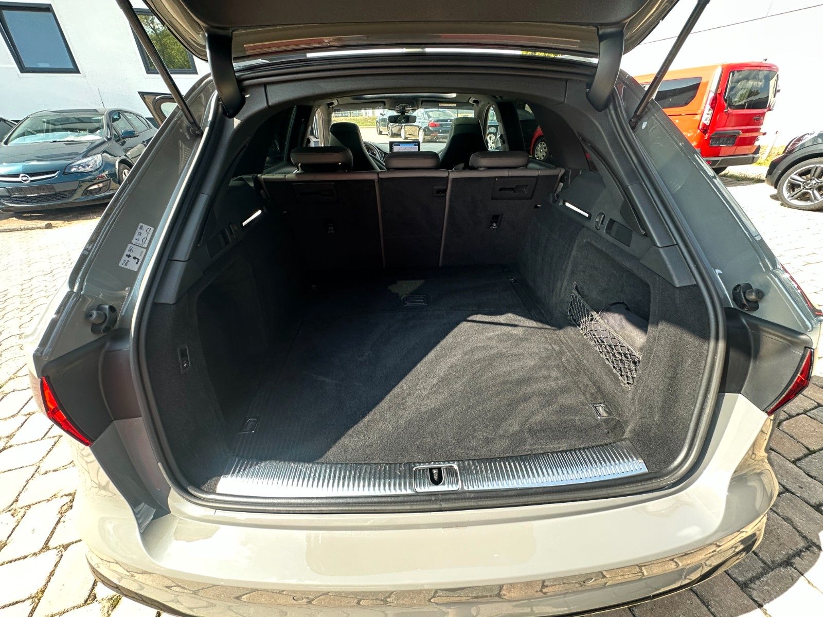 Fahrzeugabbildung Audi S4 Avant 3.0 TDI  347 PS Pano LED B&O Leder