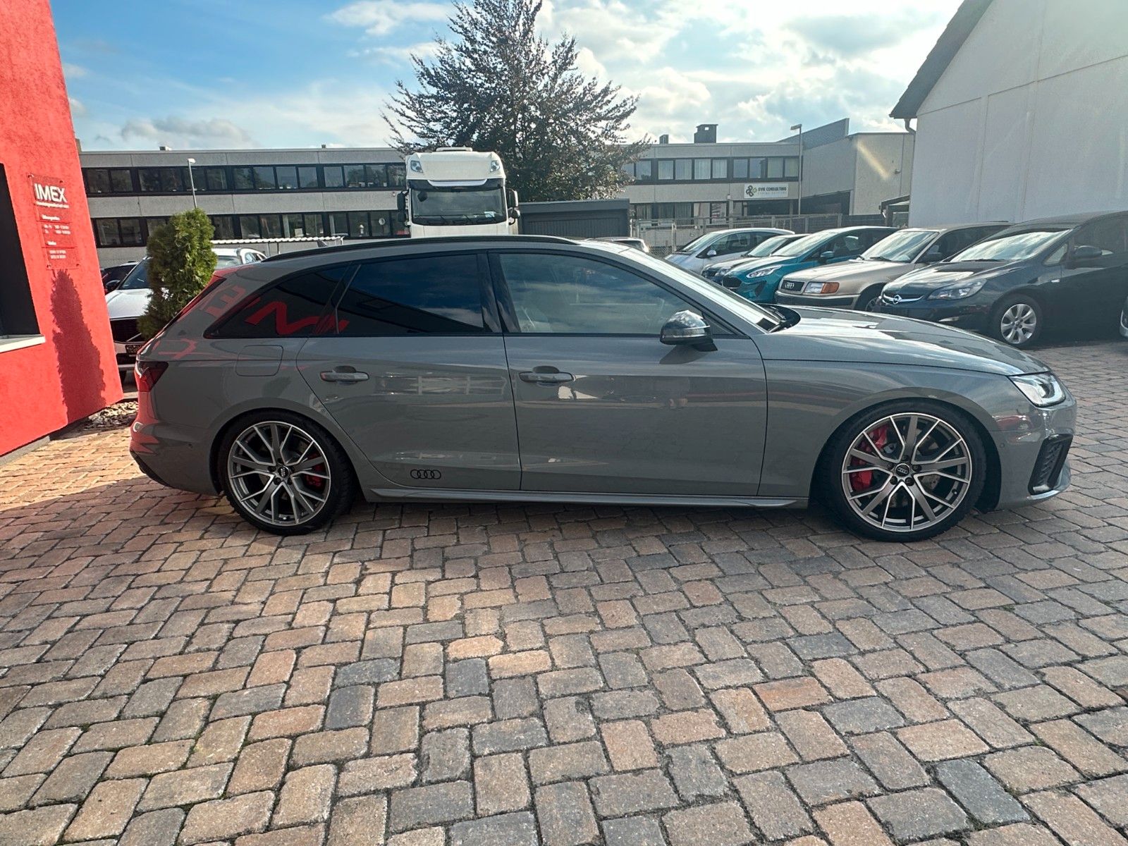 Fahrzeugabbildung Audi S4 Avant 3.0 TDI  347 PS Pano LED B&O Leder
