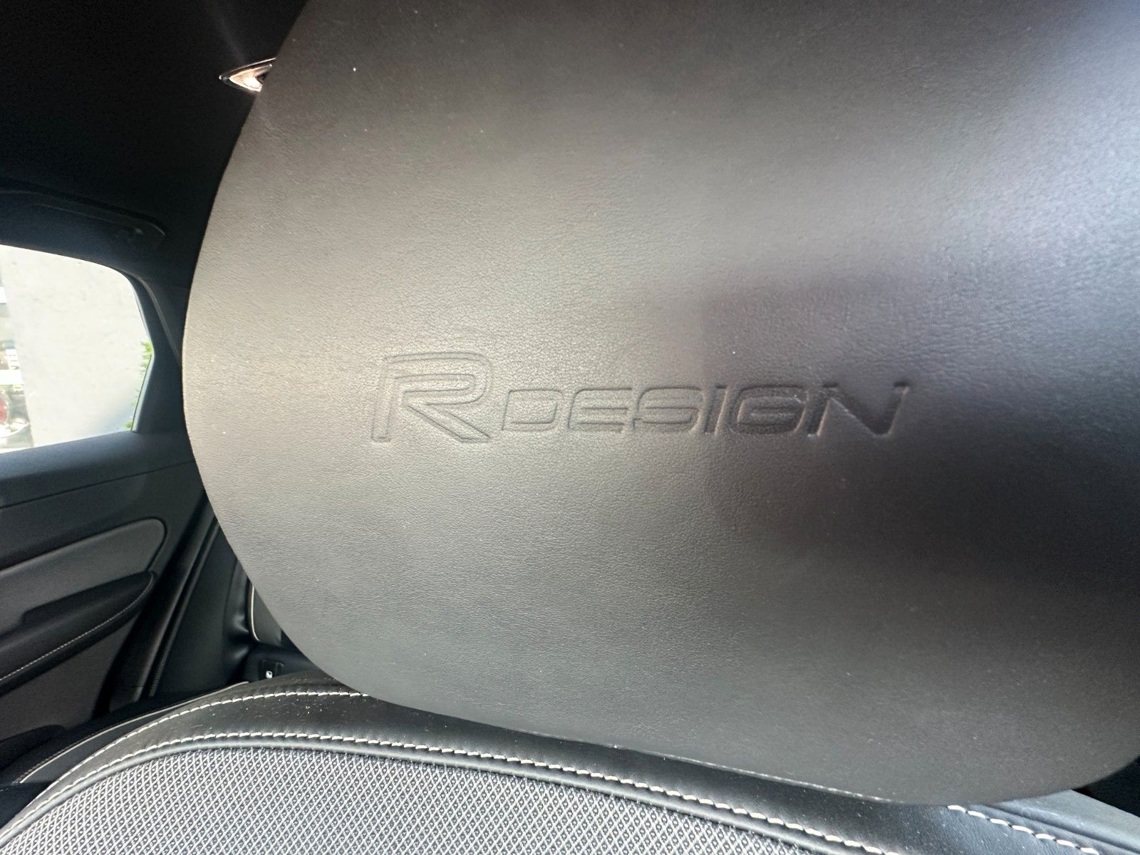 Fahrzeugabbildung Volvo XC60 Inscription R -Design 190 PS 1.Hand 8xAlu