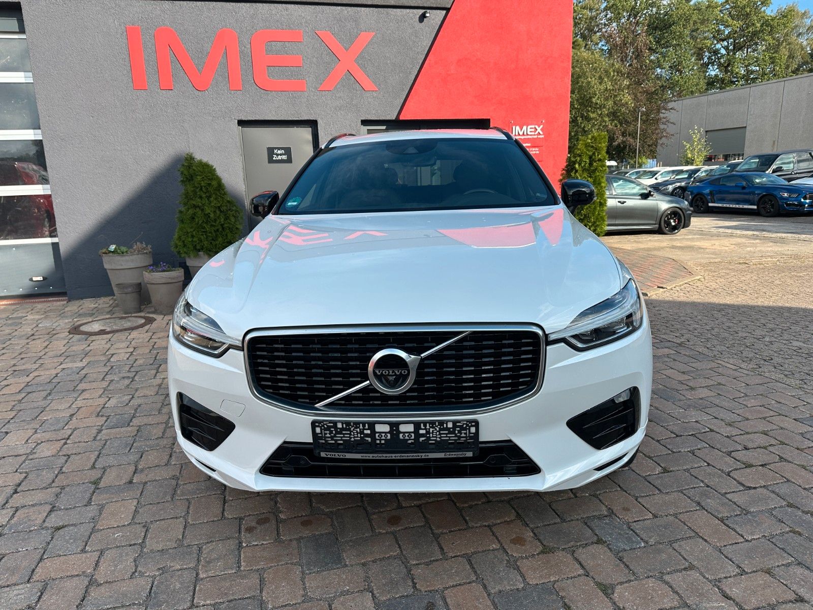 Fahrzeugabbildung Volvo XC60 Inscription R -Design 190 PS 1.Hand 8xAlu