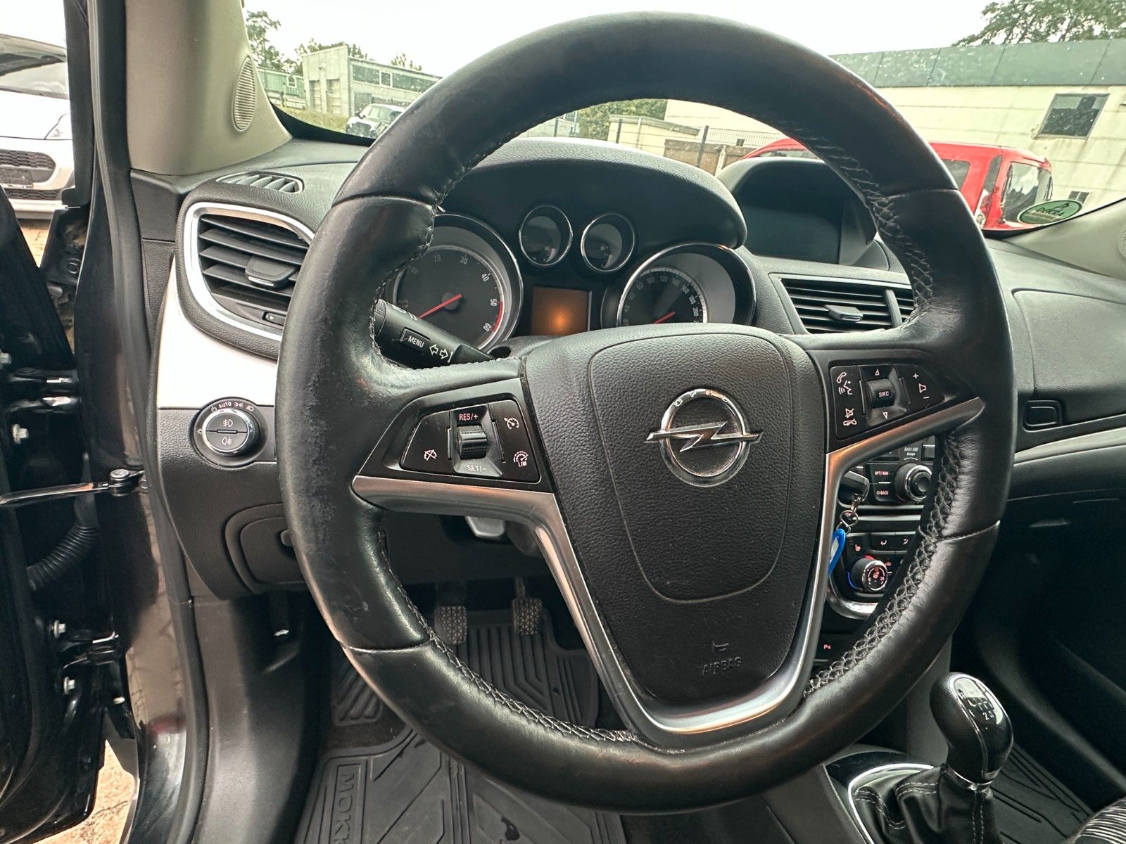 Fahrzeugabbildung Opel Mokka Edition ecoFlex 1.6 136 PS AHK Xenon