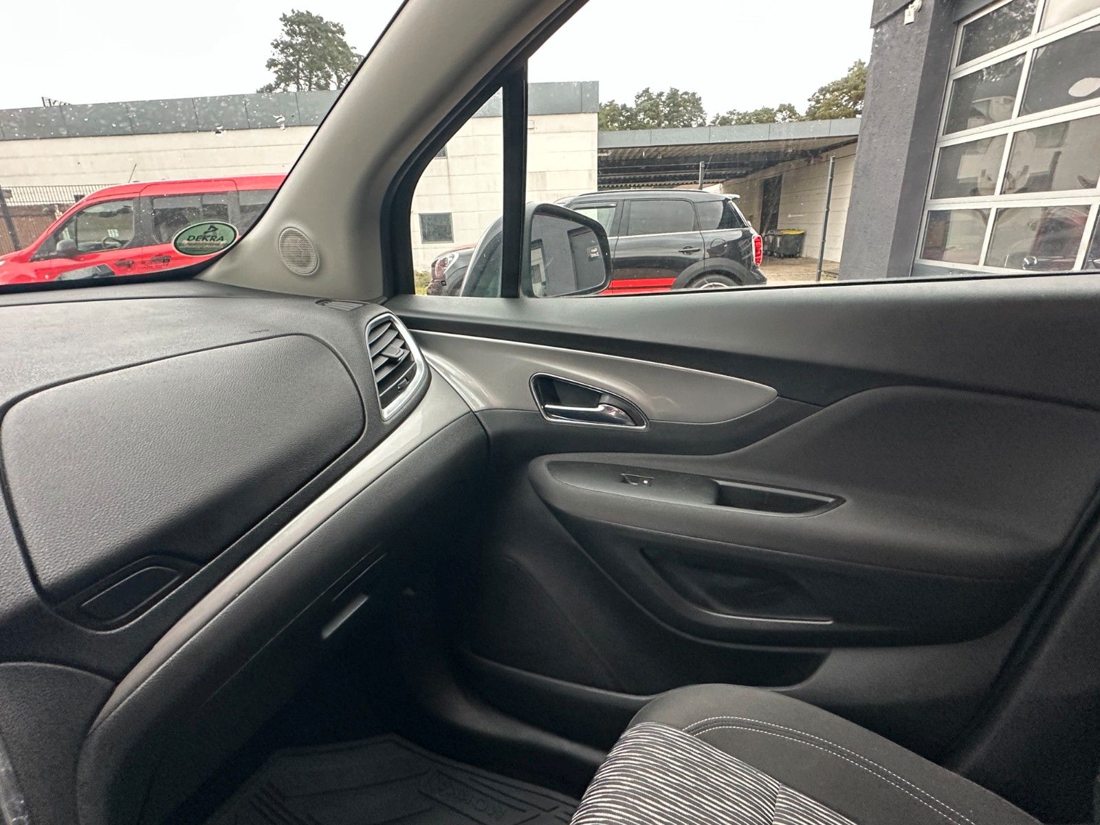 Fahrzeugabbildung Opel Mokka Edition ecoFlex 1.6 136 PS AHK Xenon