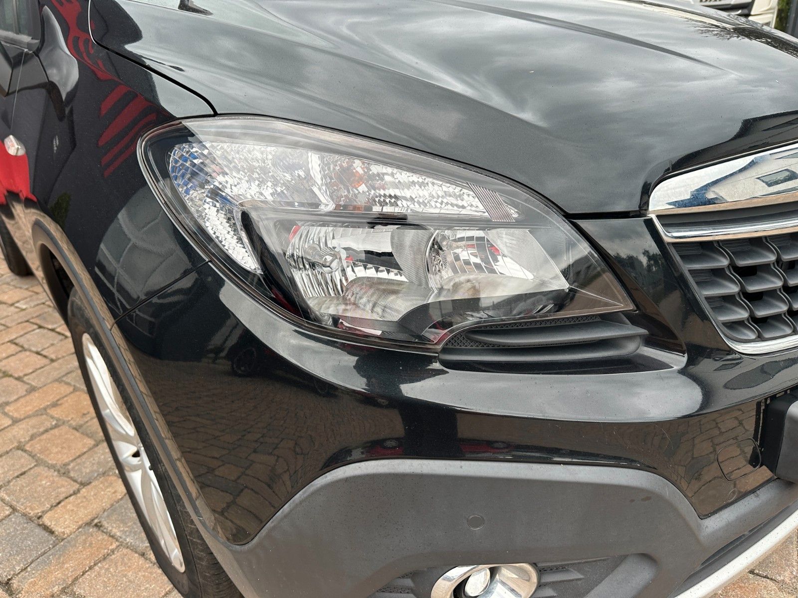 Fahrzeugabbildung Opel Mokka Edition ecoFlex 1.6 136 PS AHK Xenon