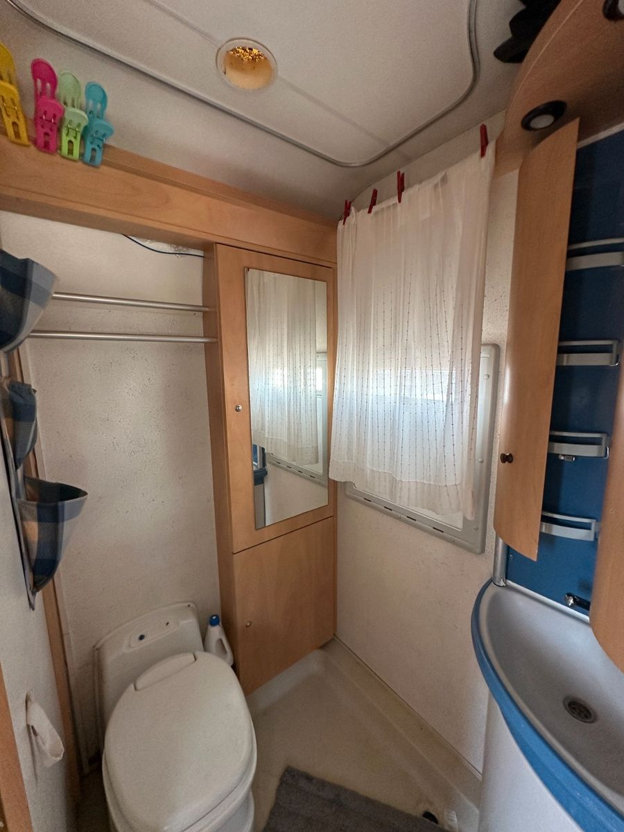 Fahrzeugabbildung Bürstner A 572-2 HU neu Truma 6-Sitze!! Sat AHK  1.Hand