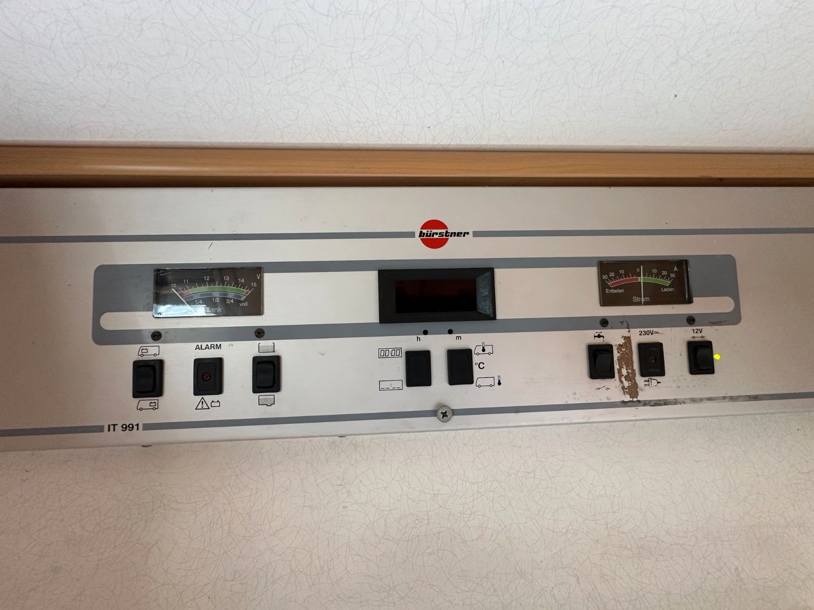 Fahrzeugabbildung Bürstner A 572-2 HU neu Truma 6-Sitze!! Sat AHK  1.Hand