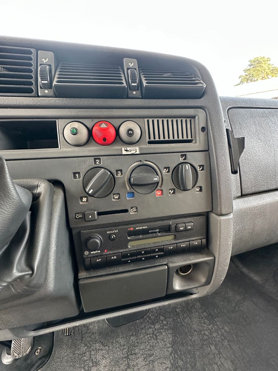 Fahrzeugabbildung Bürstner A 572-2 HU neu Truma 6-Sitze!! Sat AHK  1.Hand