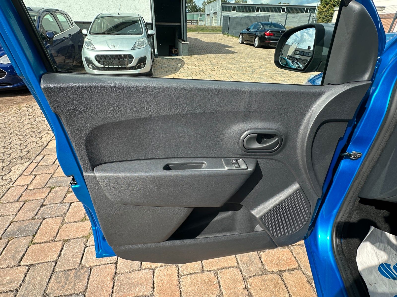 Fahrzeugabbildung Dacia Dokker Stepway 1.5 90 PS HU neu Klima 1.Hand