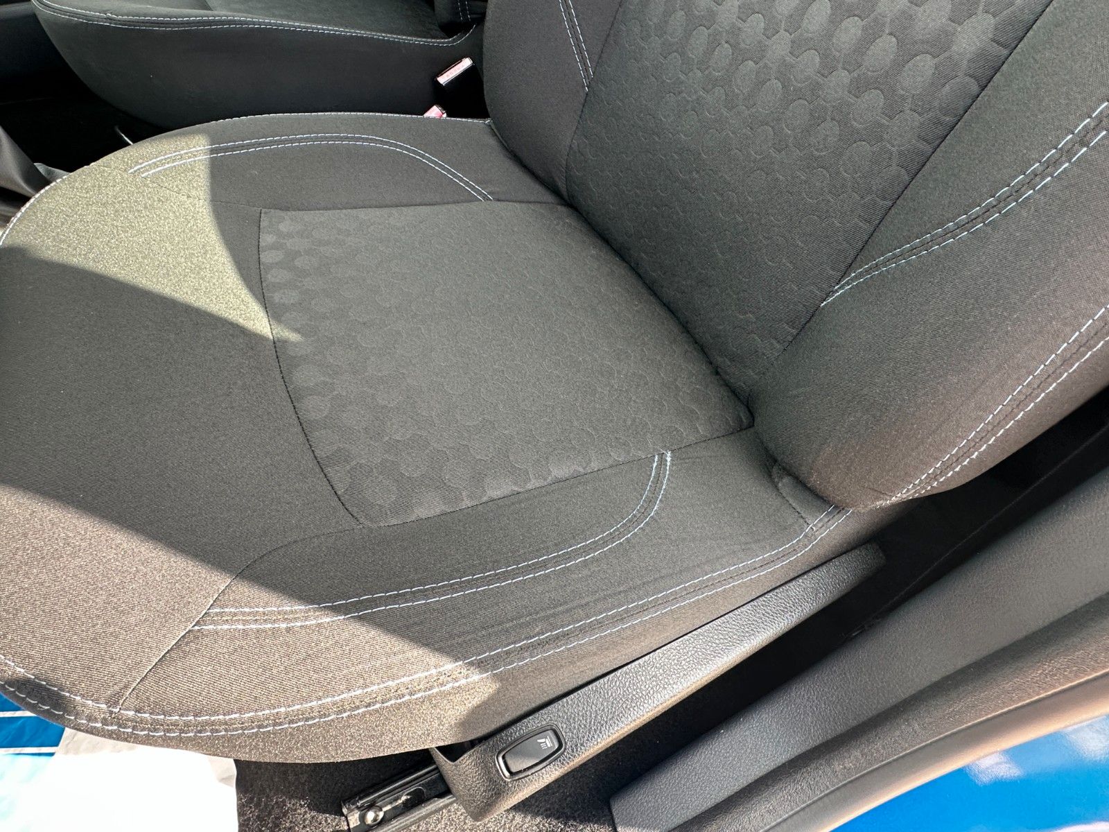Fahrzeugabbildung Dacia Dokker Stepway 1.5 90 PS HU neu Klima 1.Hand