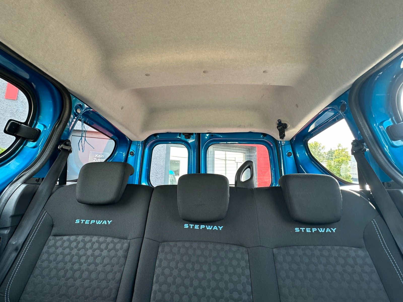 Fahrzeugabbildung Dacia Dokker Stepway 1.5 90 PS HU neu Klima 1.Hand