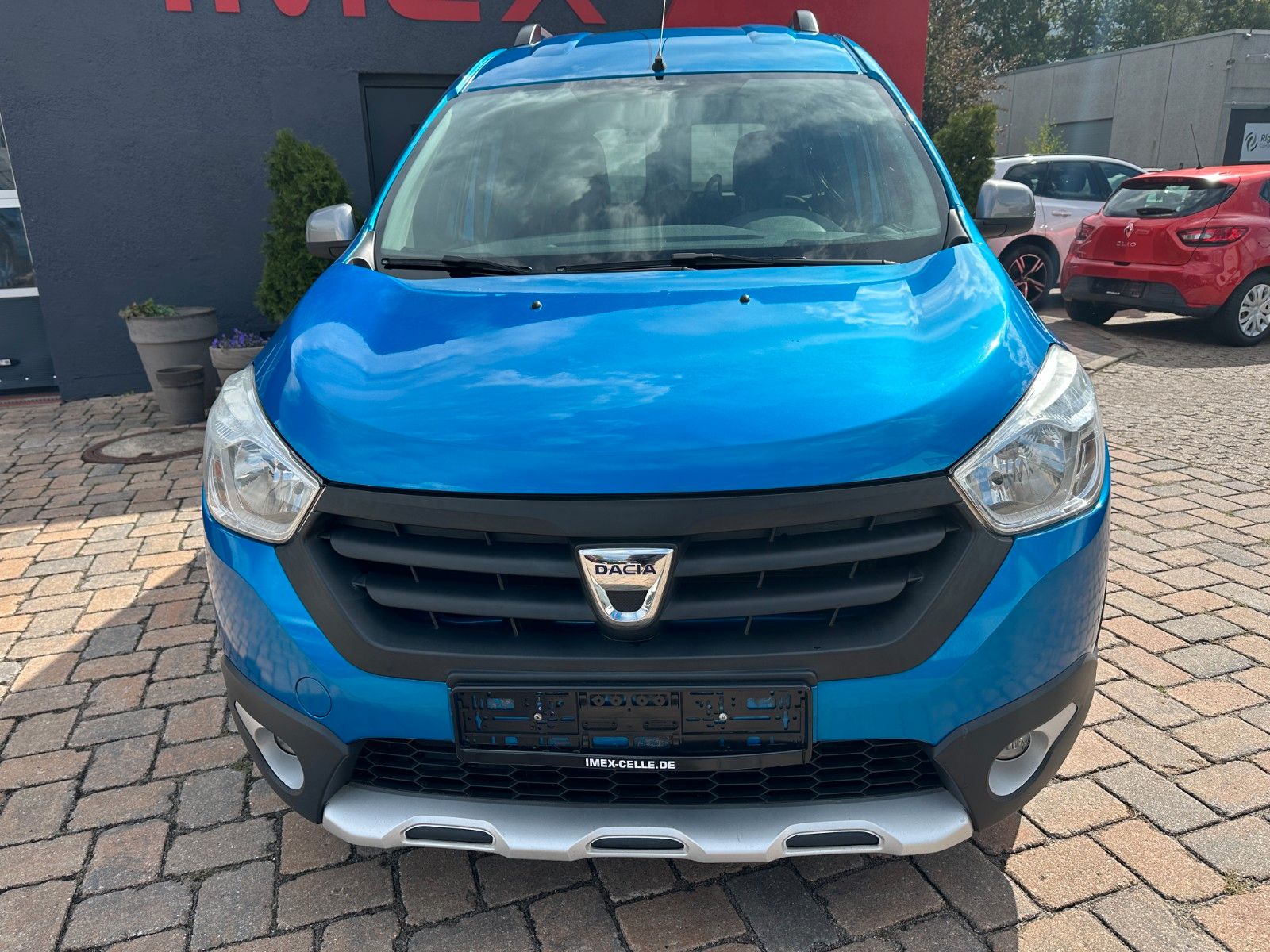 Fahrzeugabbildung Dacia Dokker Stepway 1.5 90 PS HU neu Klima 1.Hand