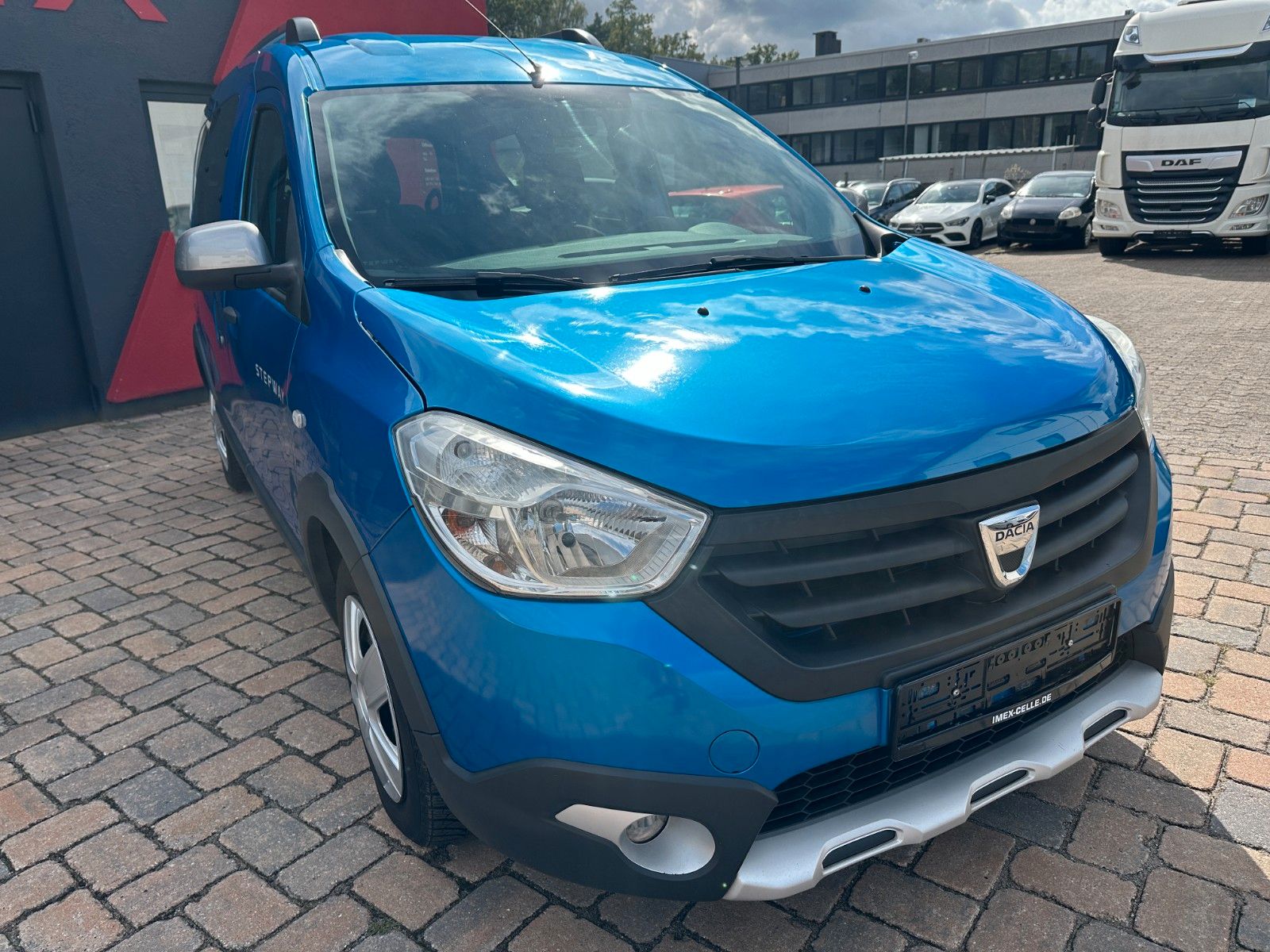 Fahrzeugabbildung Dacia Dokker Stepway 1.5 90 PS HU neu Klima 1.Hand
