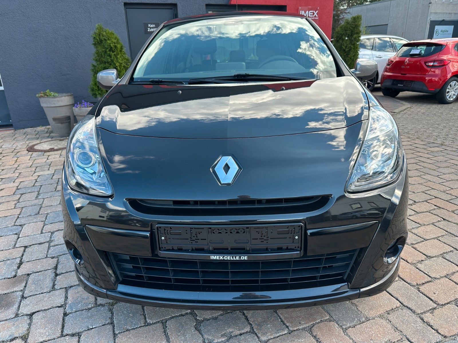 Fahrzeugabbildung Renault Clio III GT 1.6 128 PS HU neu 1.Hand 53 tkm