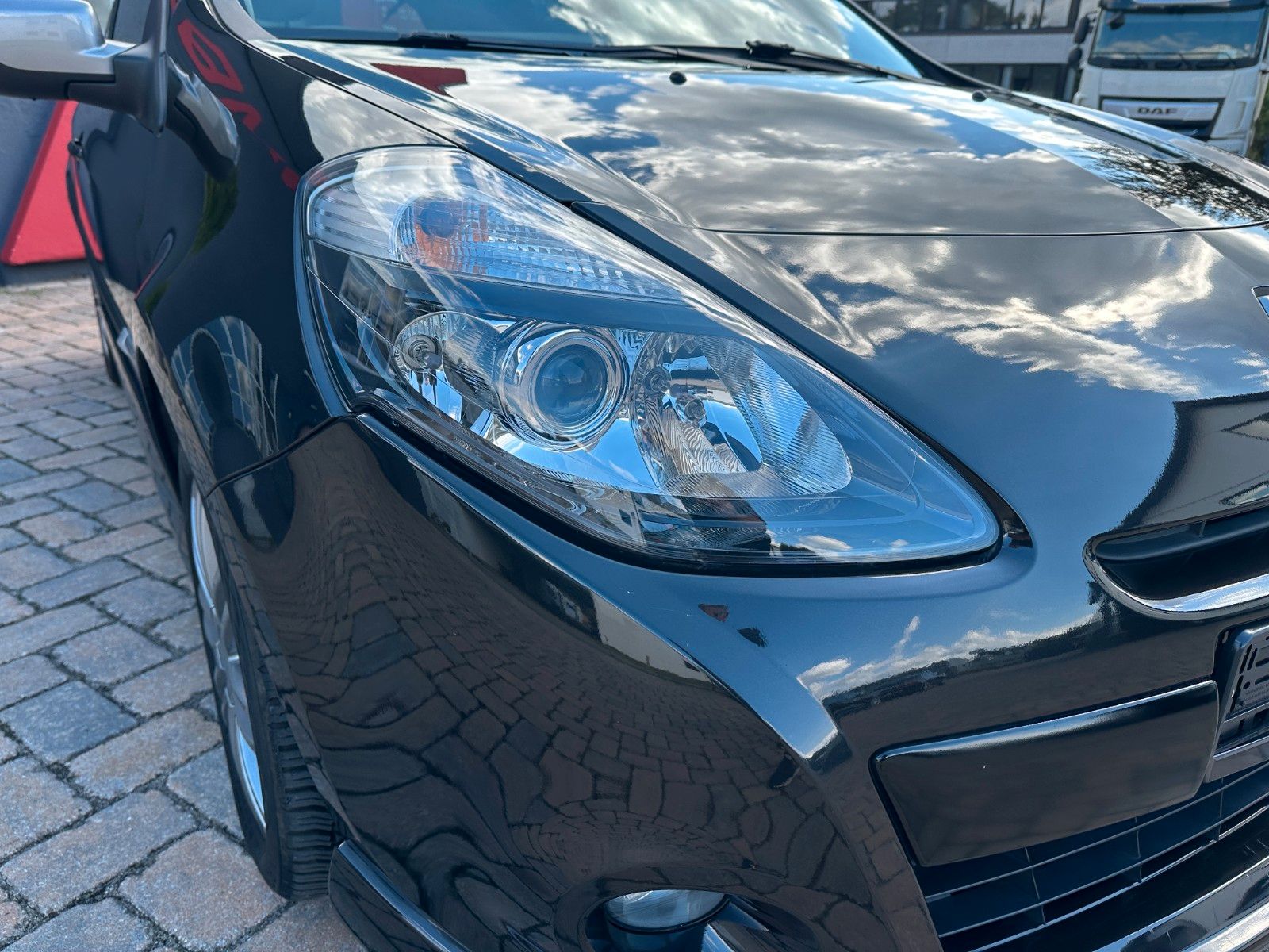 Fahrzeugabbildung Renault Clio III GT 1.6 128 PS HU neu 1.Hand 53 tkm