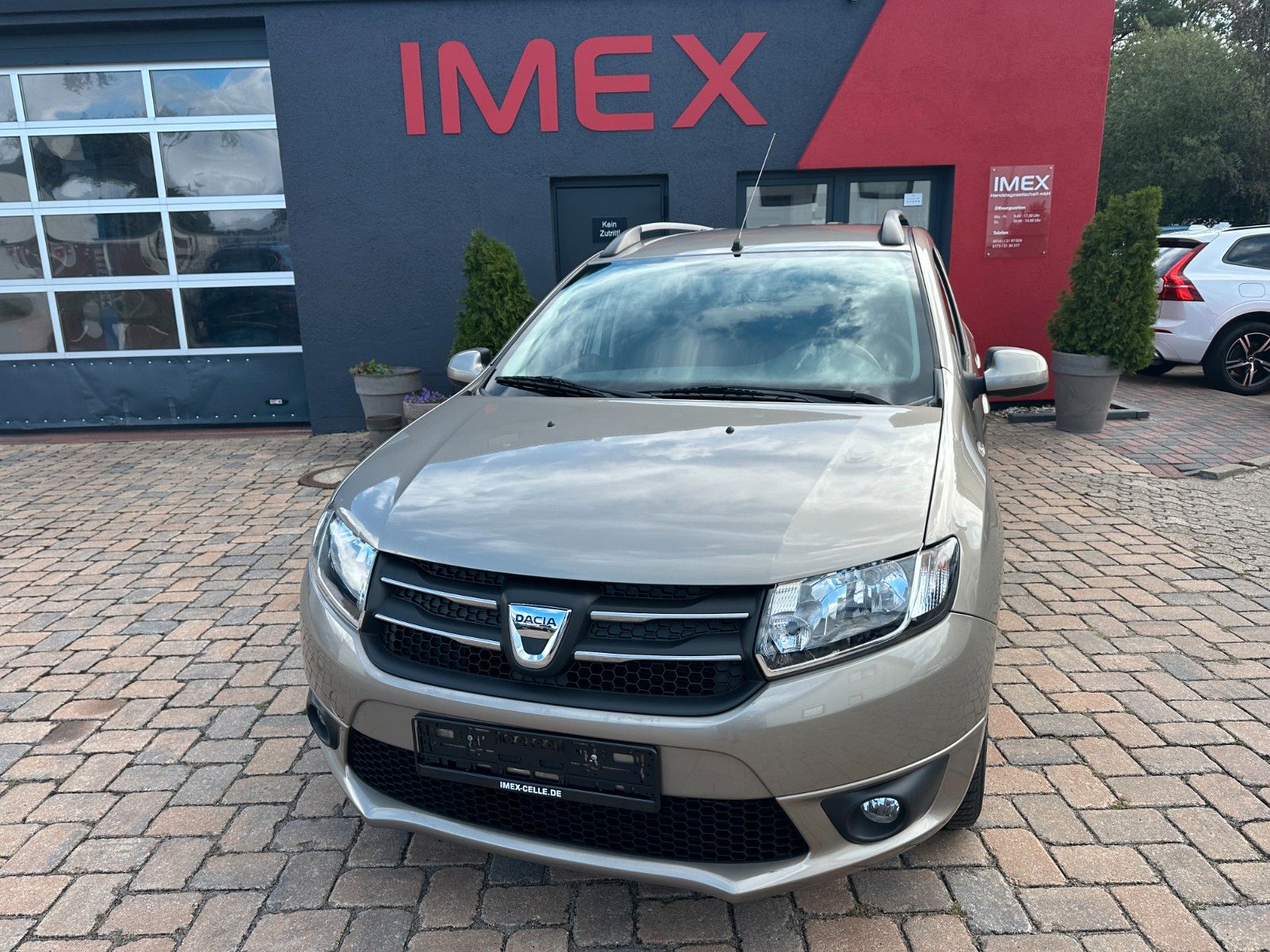 Dacia Logan MCV II Laureate 1.2 75 PS 1.Hand 10 tkm!!!