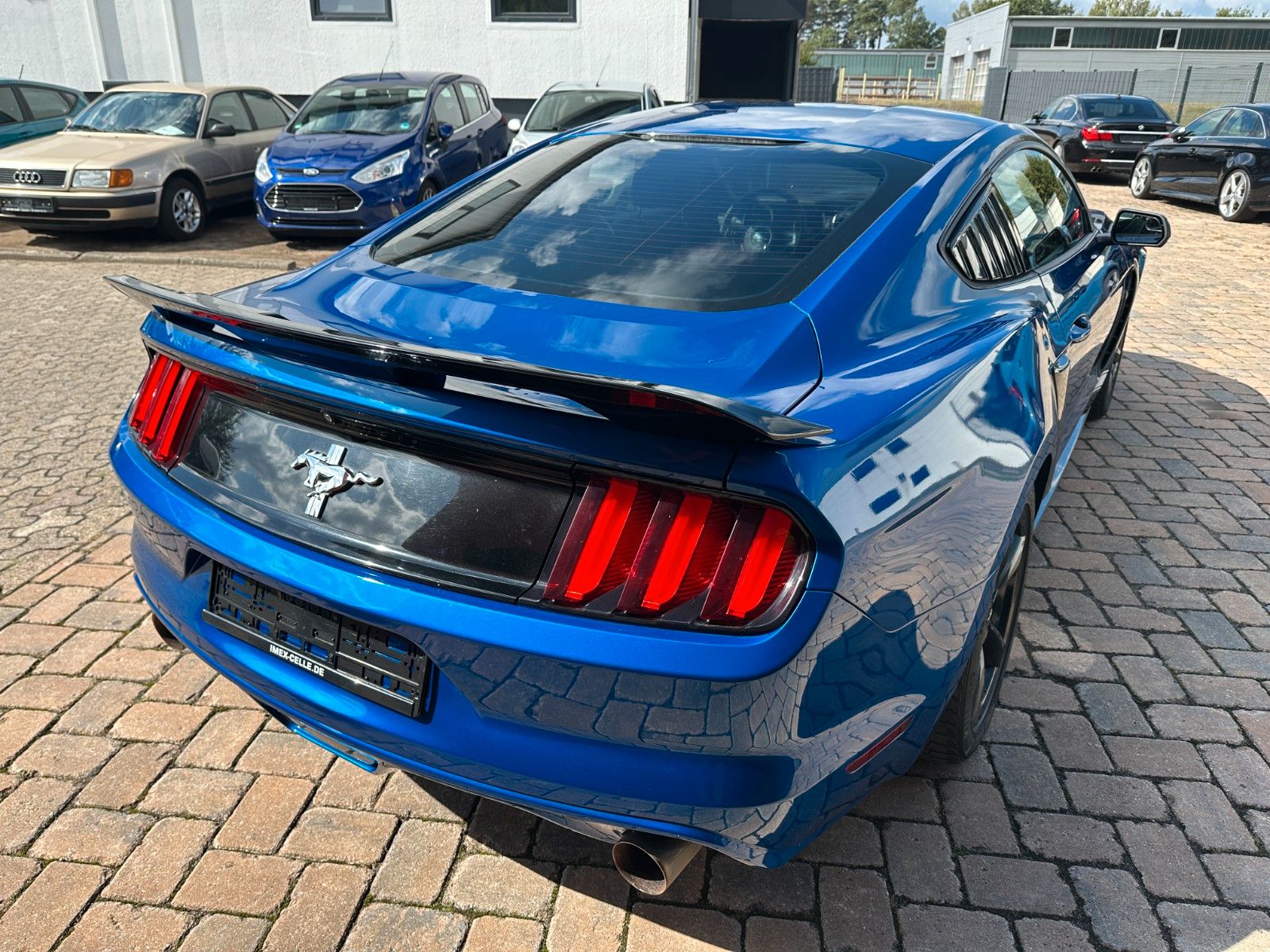 Fahrzeugabbildung Ford Mustang 3.7 V6 305 PS HU neu Autom. Leder