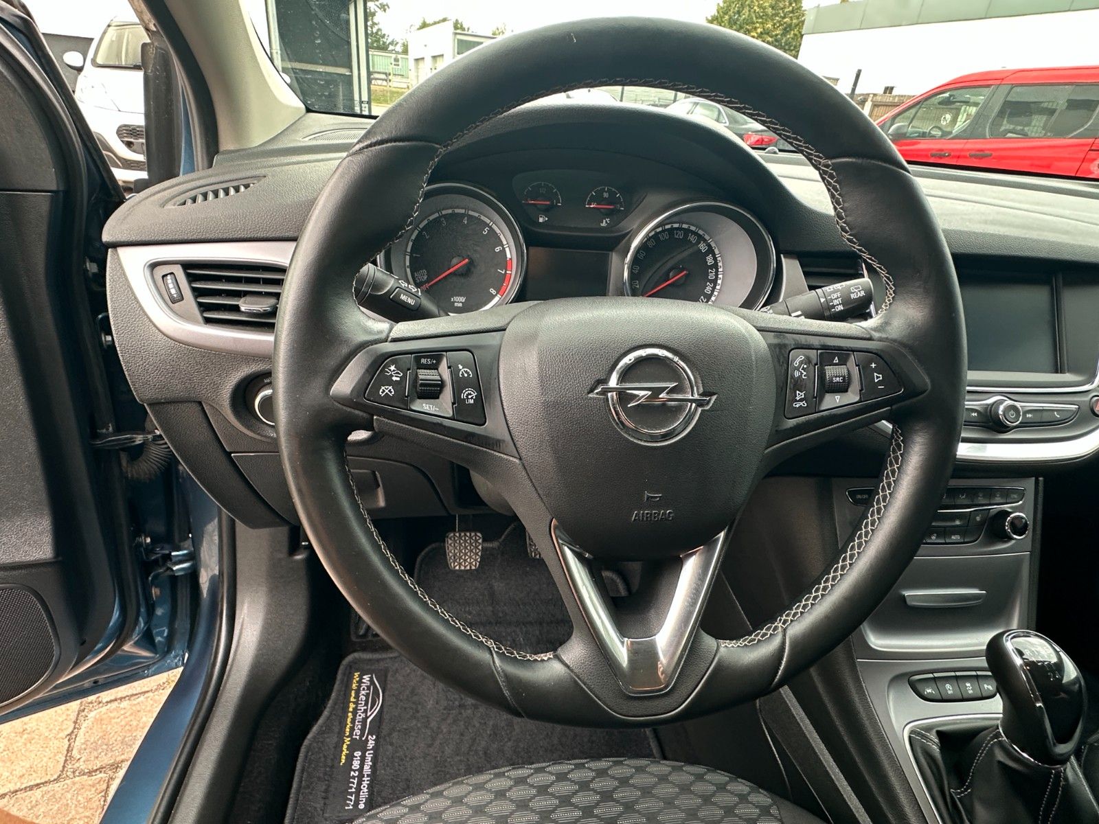 Fahrzeugabbildung Opel Astra K Edition 105 PS HU neu PDC 65 tkm