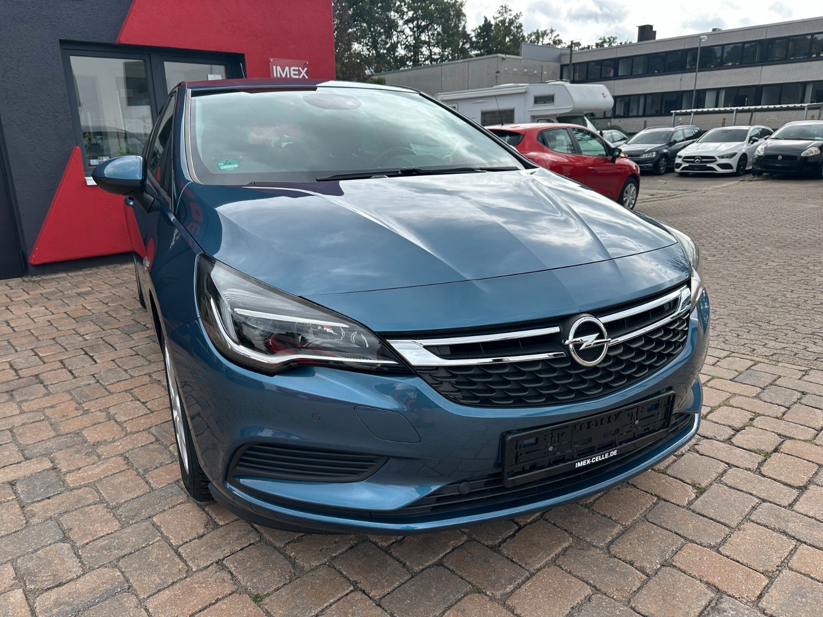 Fahrzeugabbildung Opel Astra K Edition 105 PS HU neu PDC 65 tkm