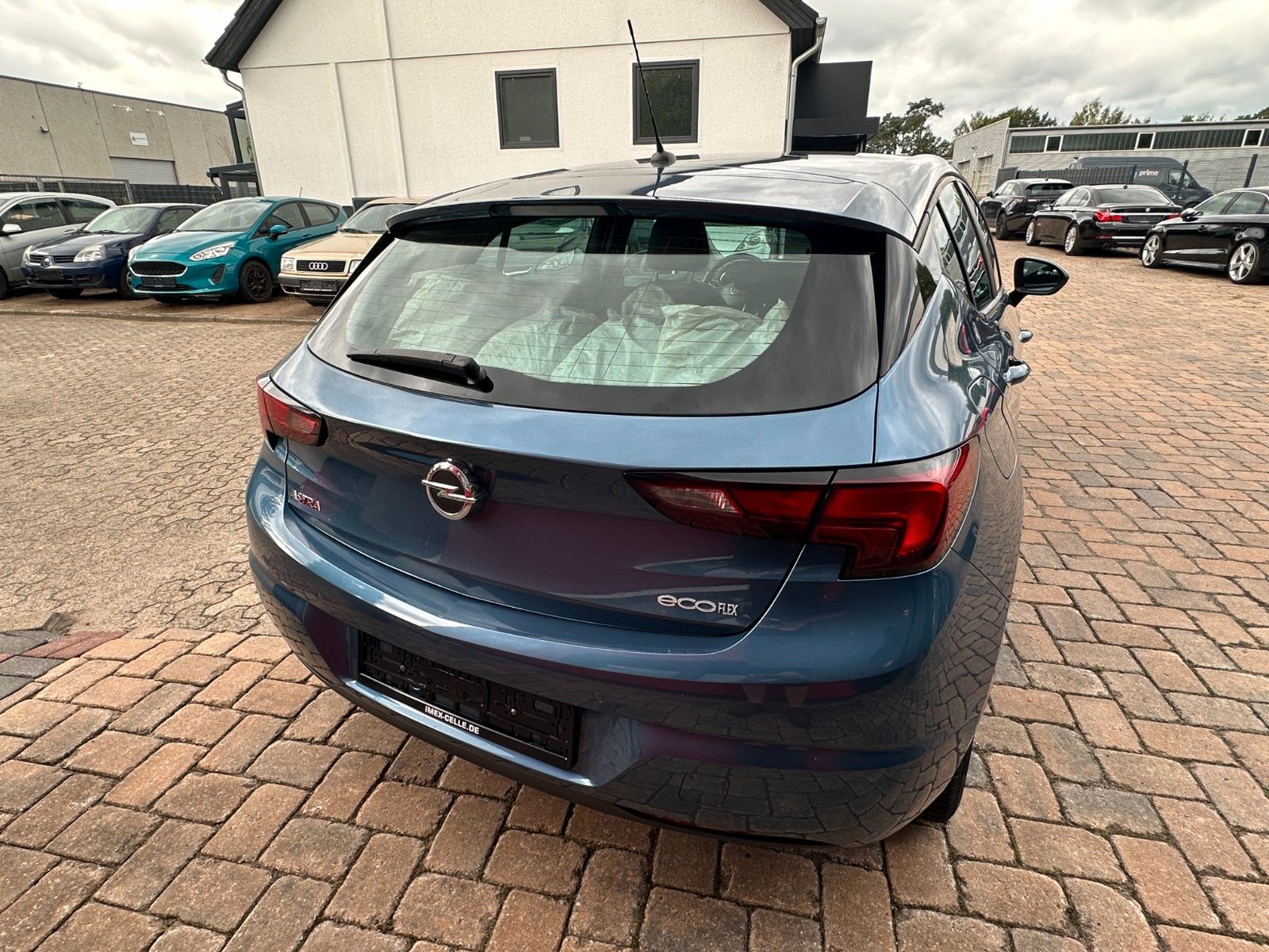 Fahrzeugabbildung Opel Astra K Edition 105 PS HU neu PDC 65 tkm