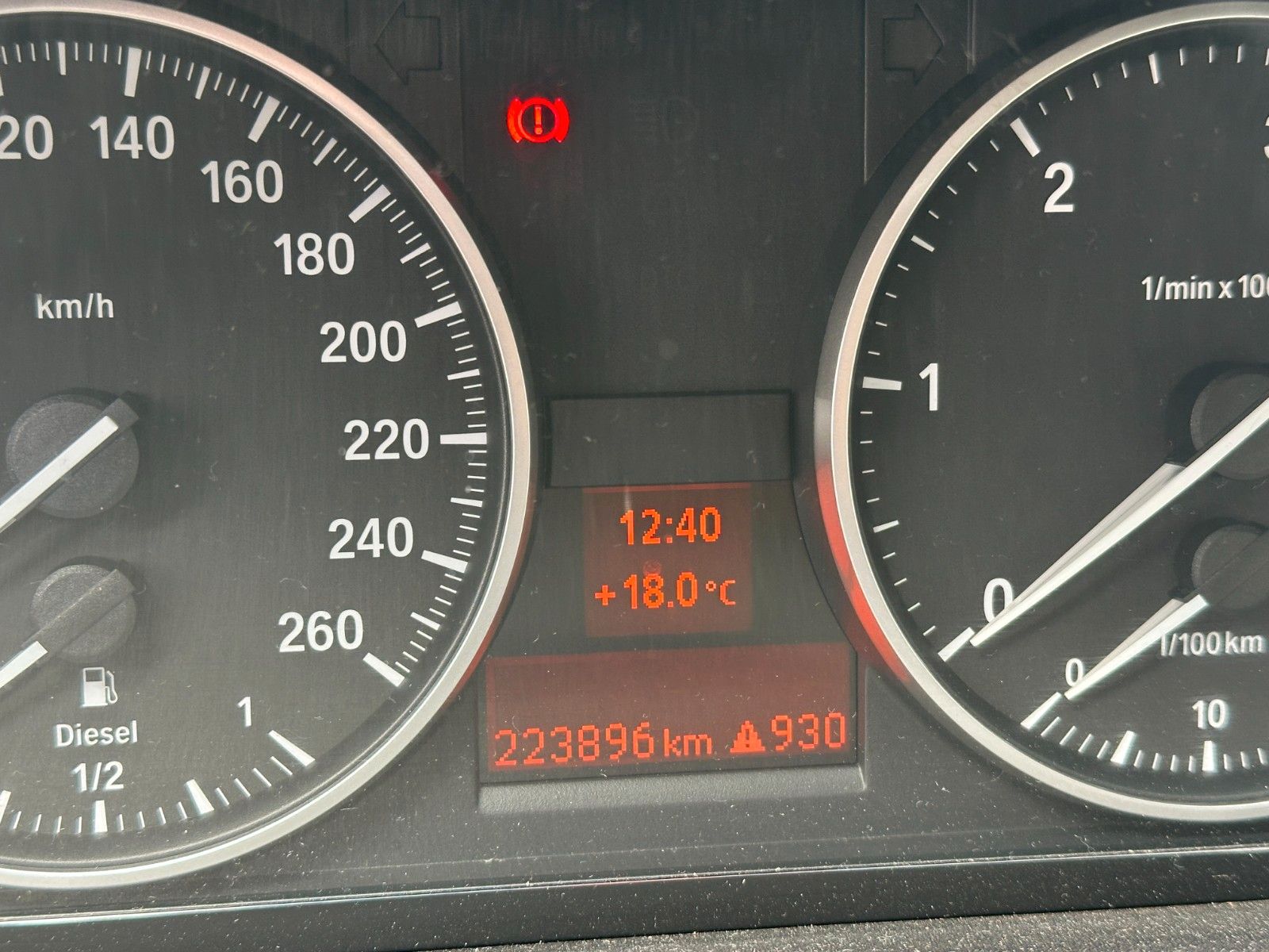 Fahrzeugabbildung BMW 320 d Touring 2.0 177 PD Navi SH Leder Euro 5!!