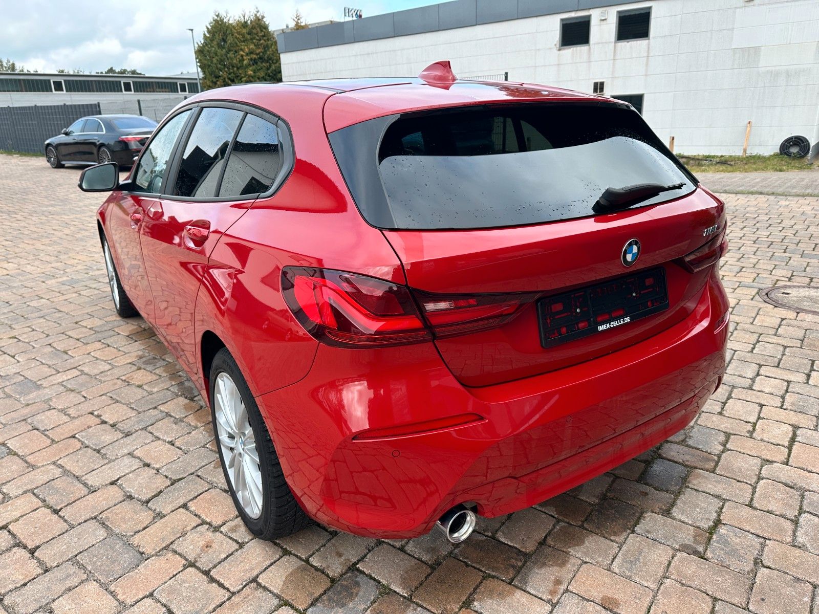 Fahrzeugabbildung BMW 118i Advantage 140 PS HU neu 1.Hand Autom.