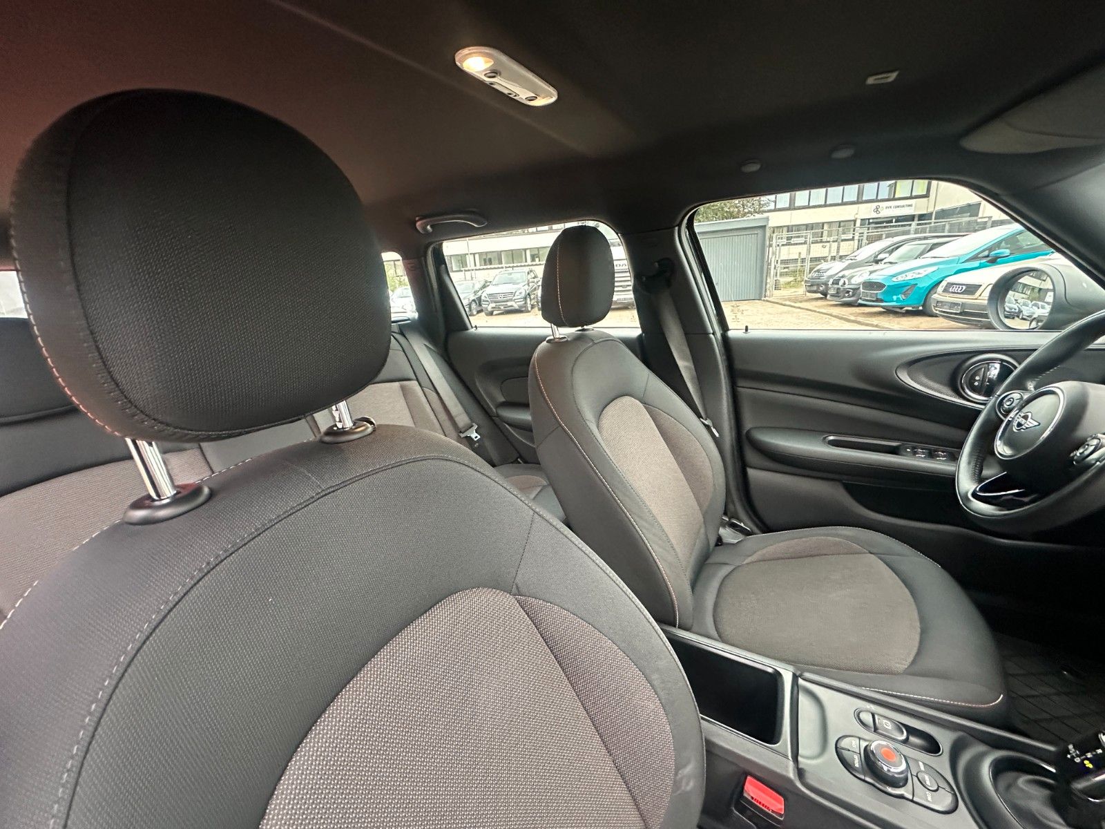 Fahrzeugabbildung MINI ONE Clubman One 1.5 102 PS Navi