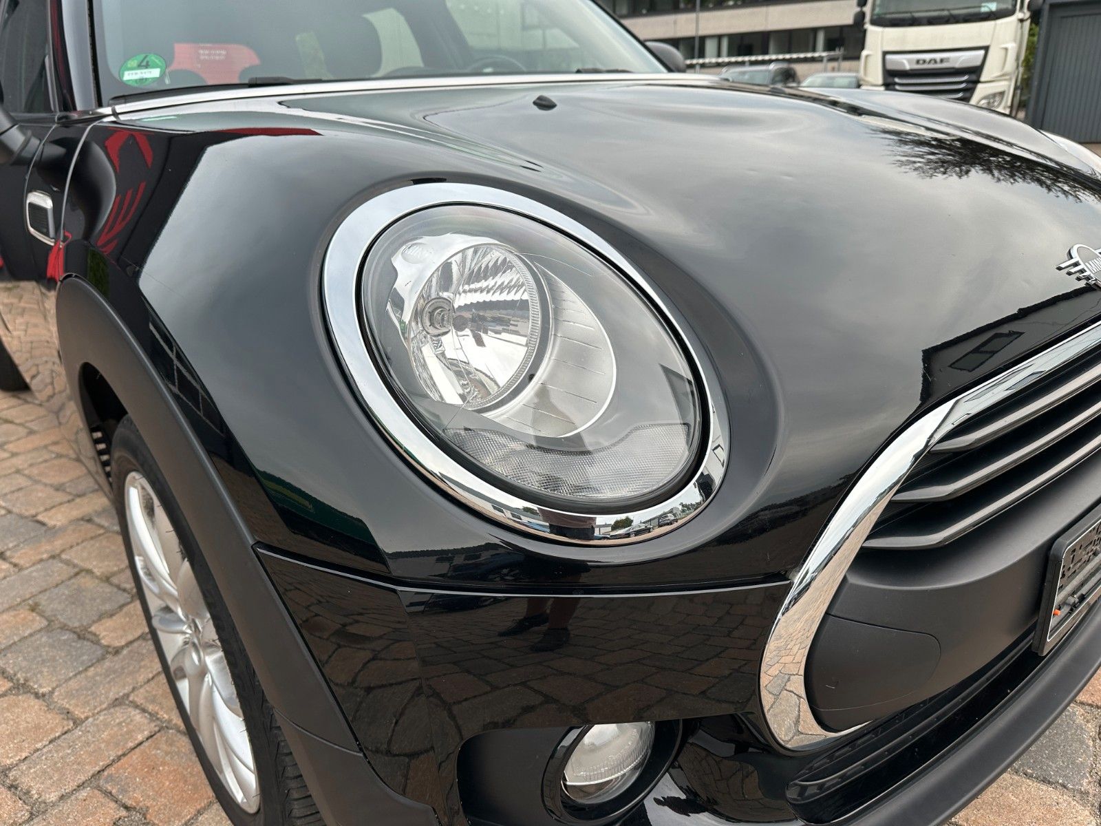 Fahrzeugabbildung MINI ONE Clubman One 1.5 102 PS Navi