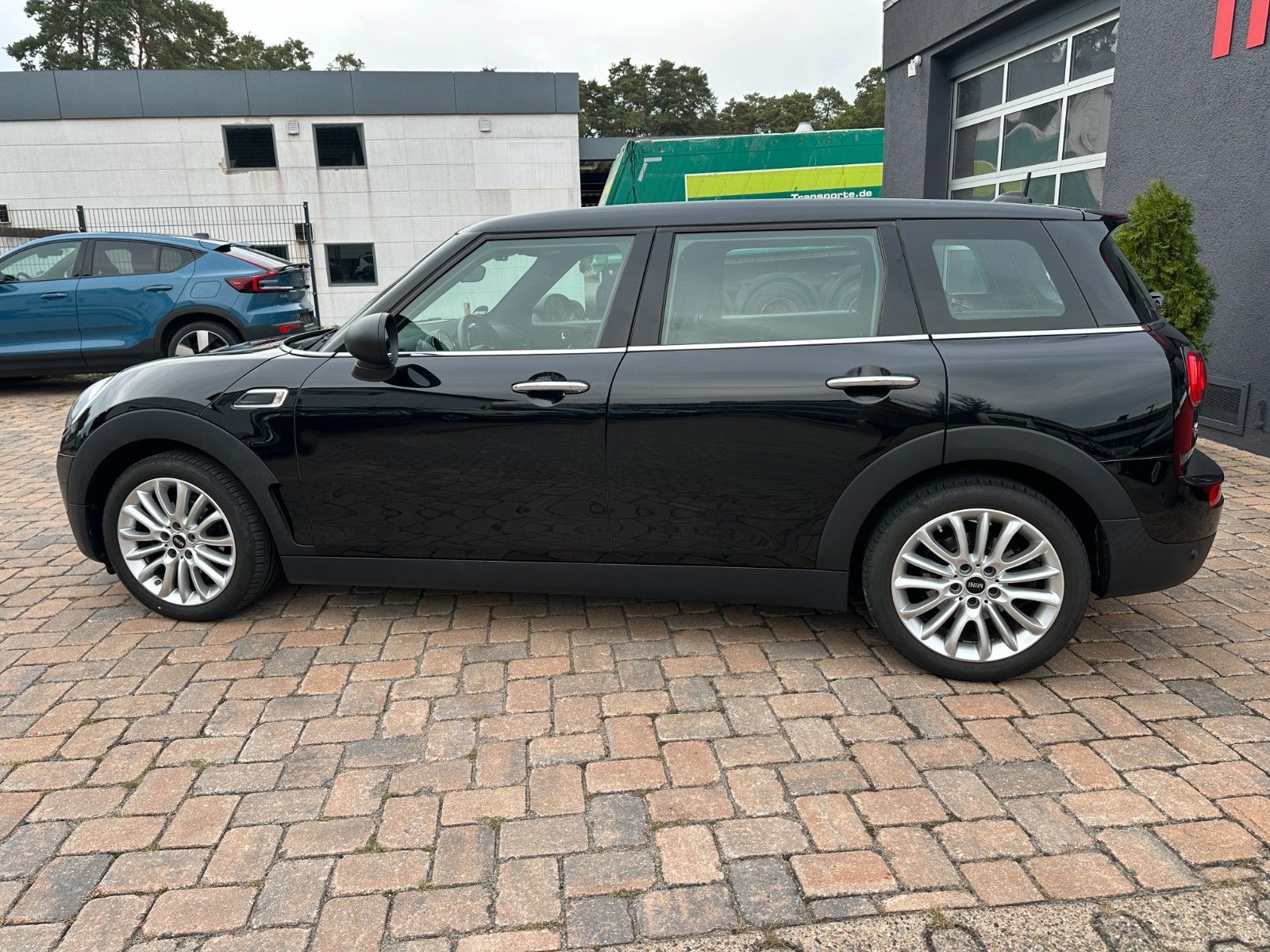 Fahrzeugabbildung MINI ONE Clubman One 1.5 102 PS Navi