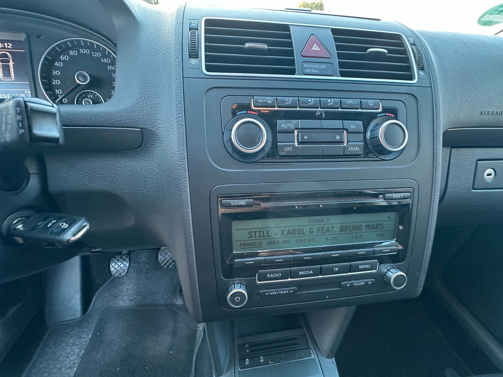 Fahrzeugabbildung Volkswagen Touran Comfortline  1.2 105 PS 7 Sitze WR