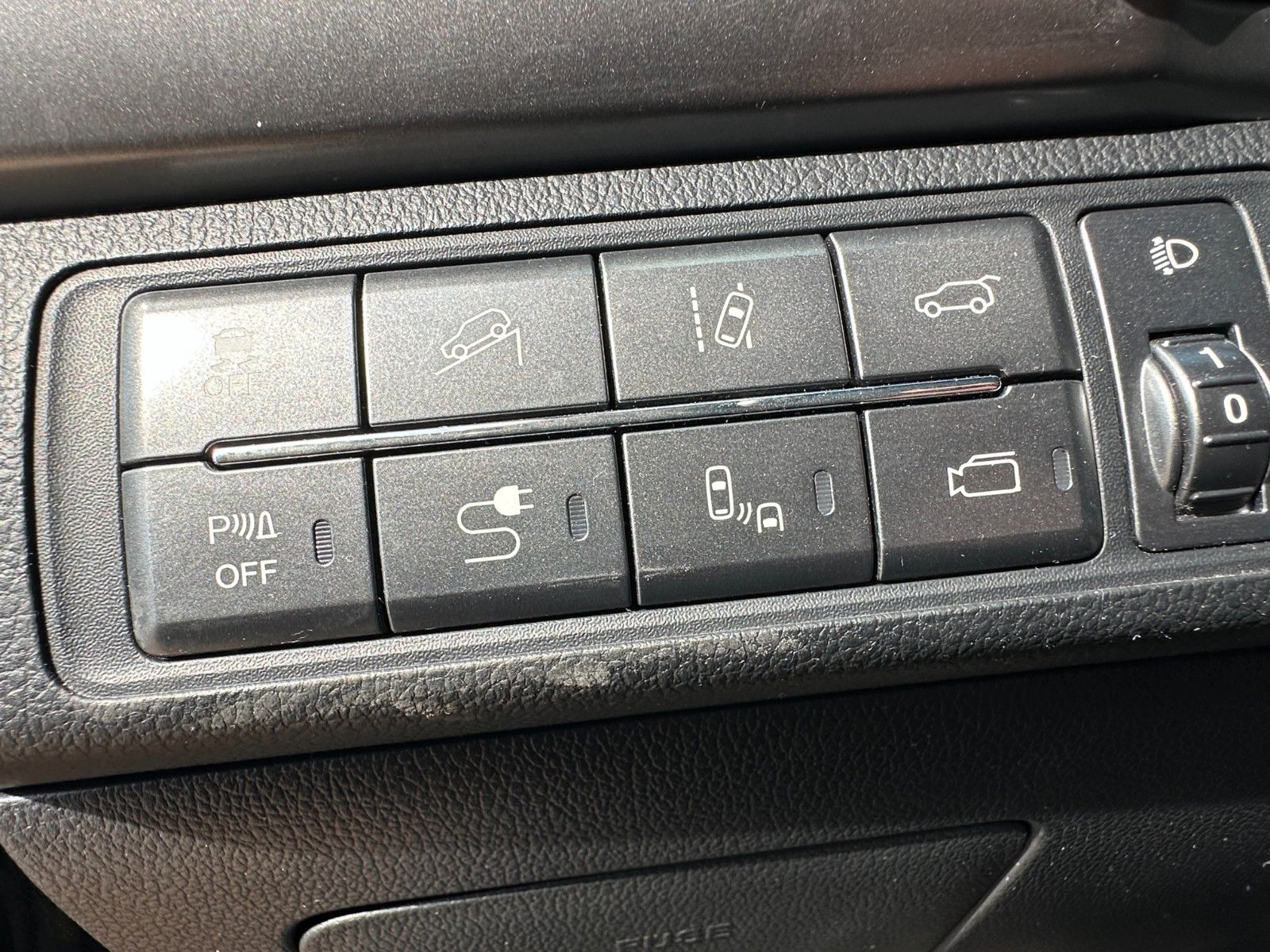 Fahrzeugabbildung Ssangyong REXTON XDi 220 Sapphire 4WD