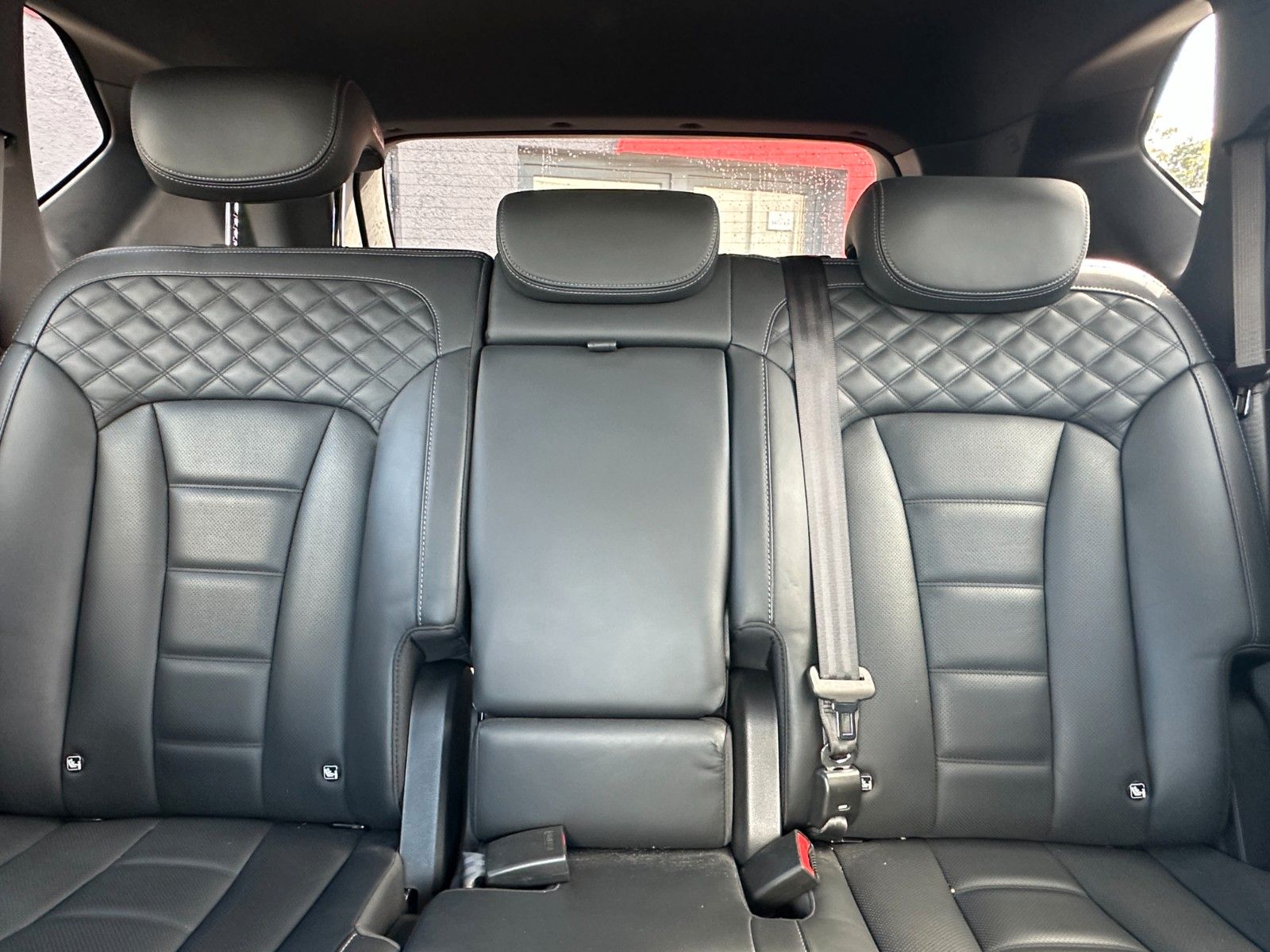 Fahrzeugabbildung Ssangyong REXTON XDi 220 Sapphire 4WD