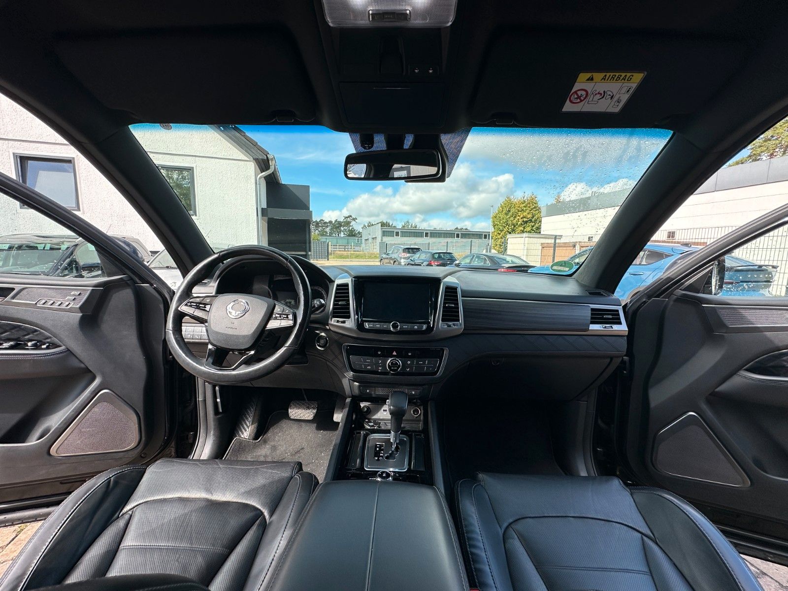 Fahrzeugabbildung Ssangyong REXTON XDi 220 Sapphire 4WD