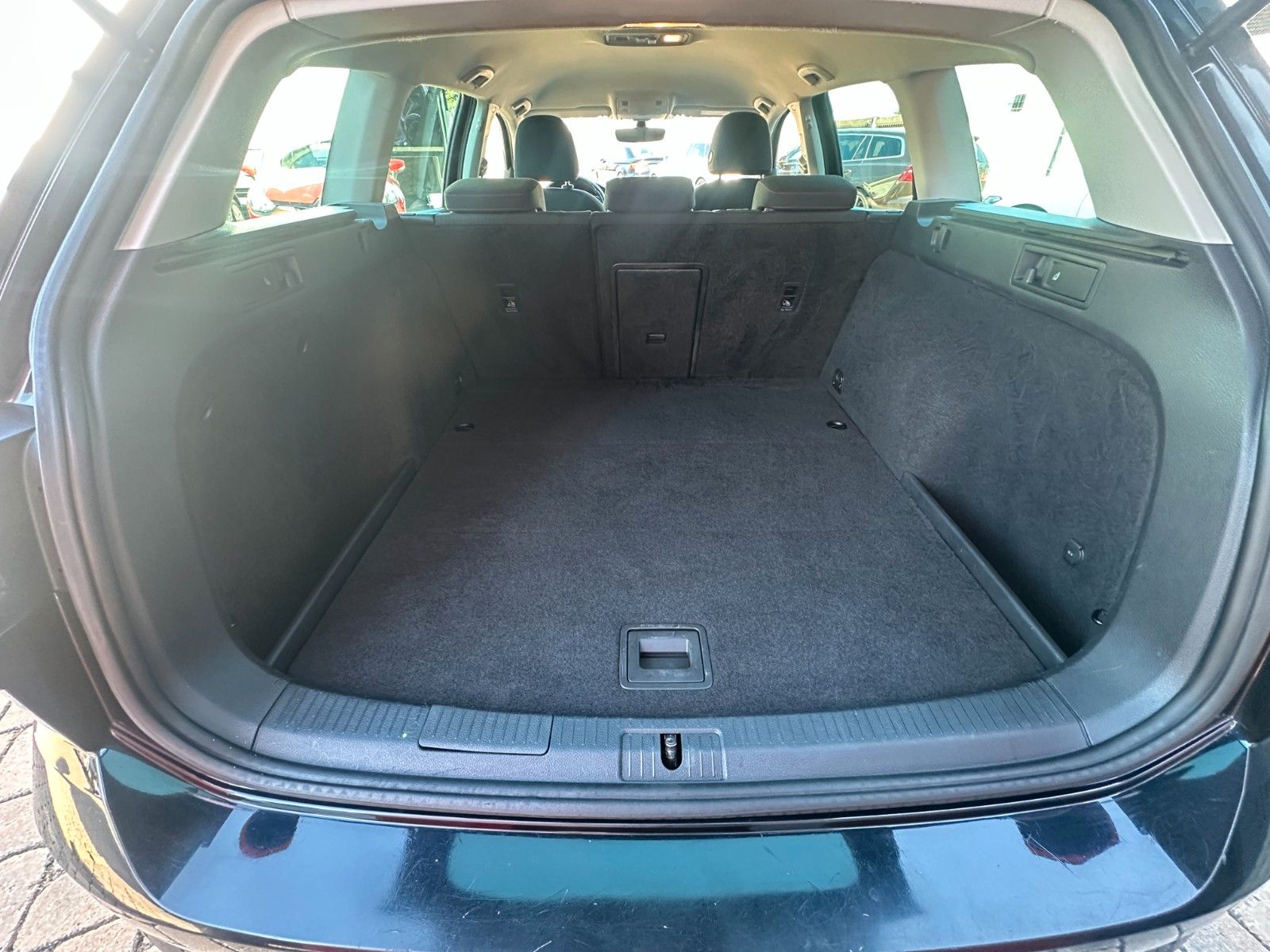 Fahrzeugabbildung Volkswagen Golf VII Var.Sound 2.0 150 PS
