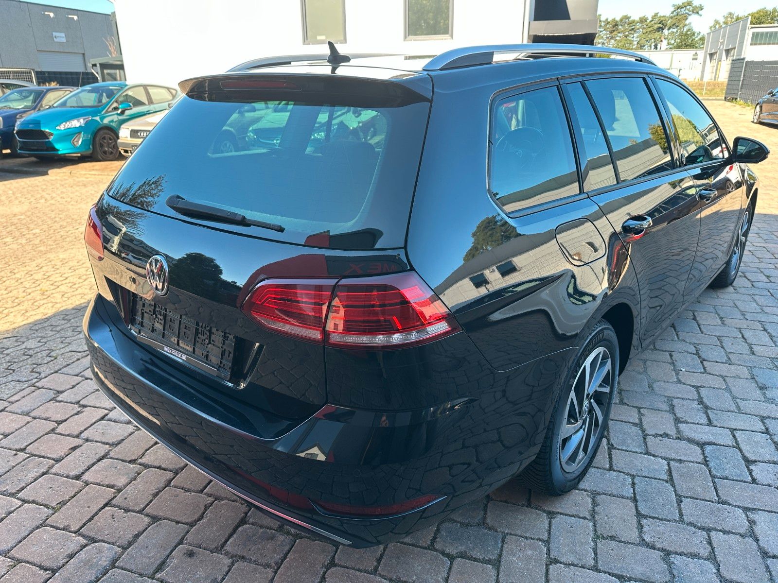 Fahrzeugabbildung Volkswagen Golf VII Var.Sound 2.0 150 PS