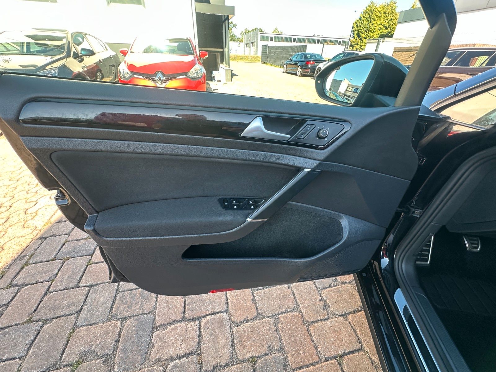 Fahrzeugabbildung Volkswagen Golf VII Var.Sound 2.0 150 PS