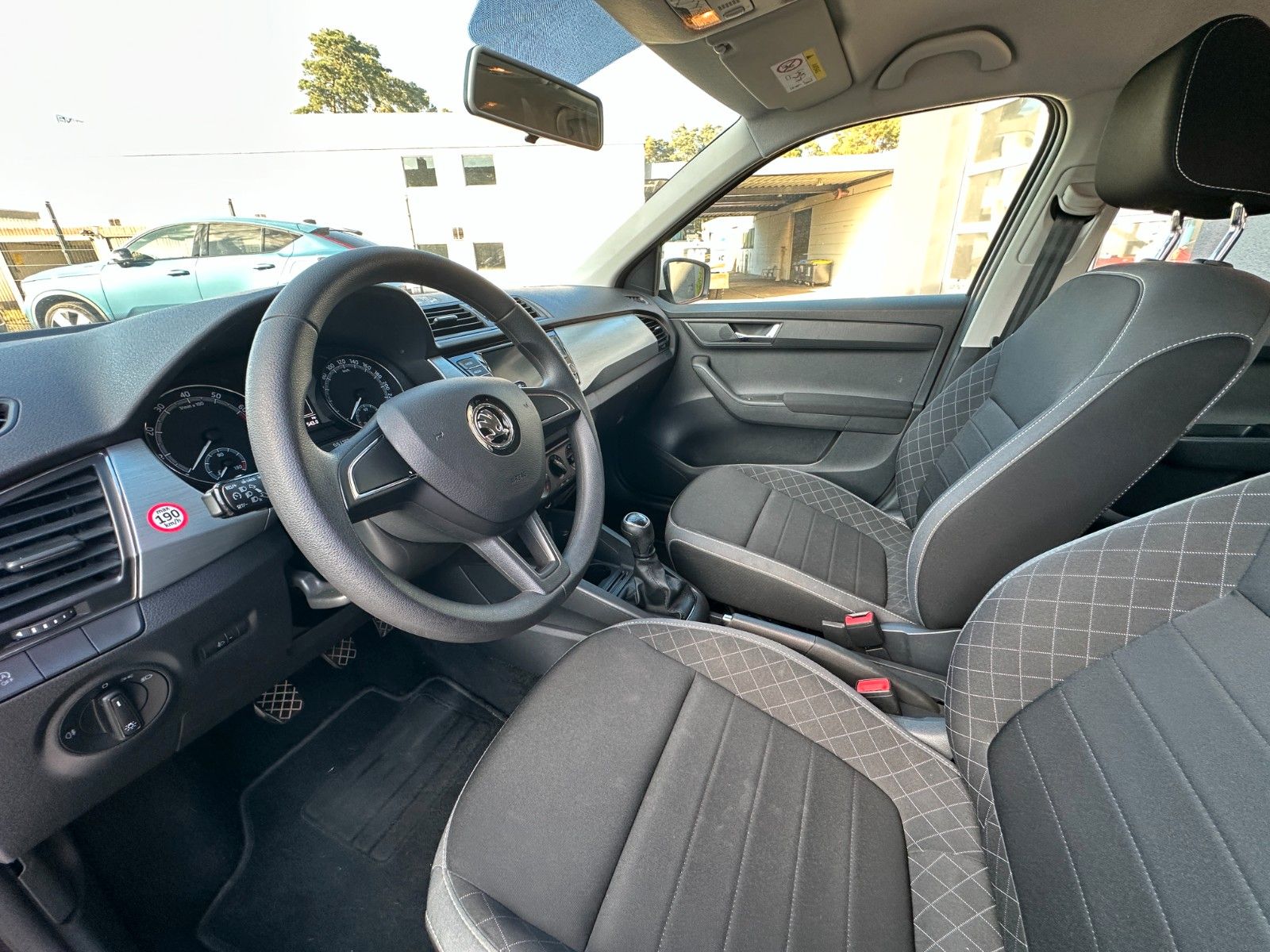 Fahrzeugabbildung Skoda Fabia Ambition 1.0 95 PS HU neu Klima PDC