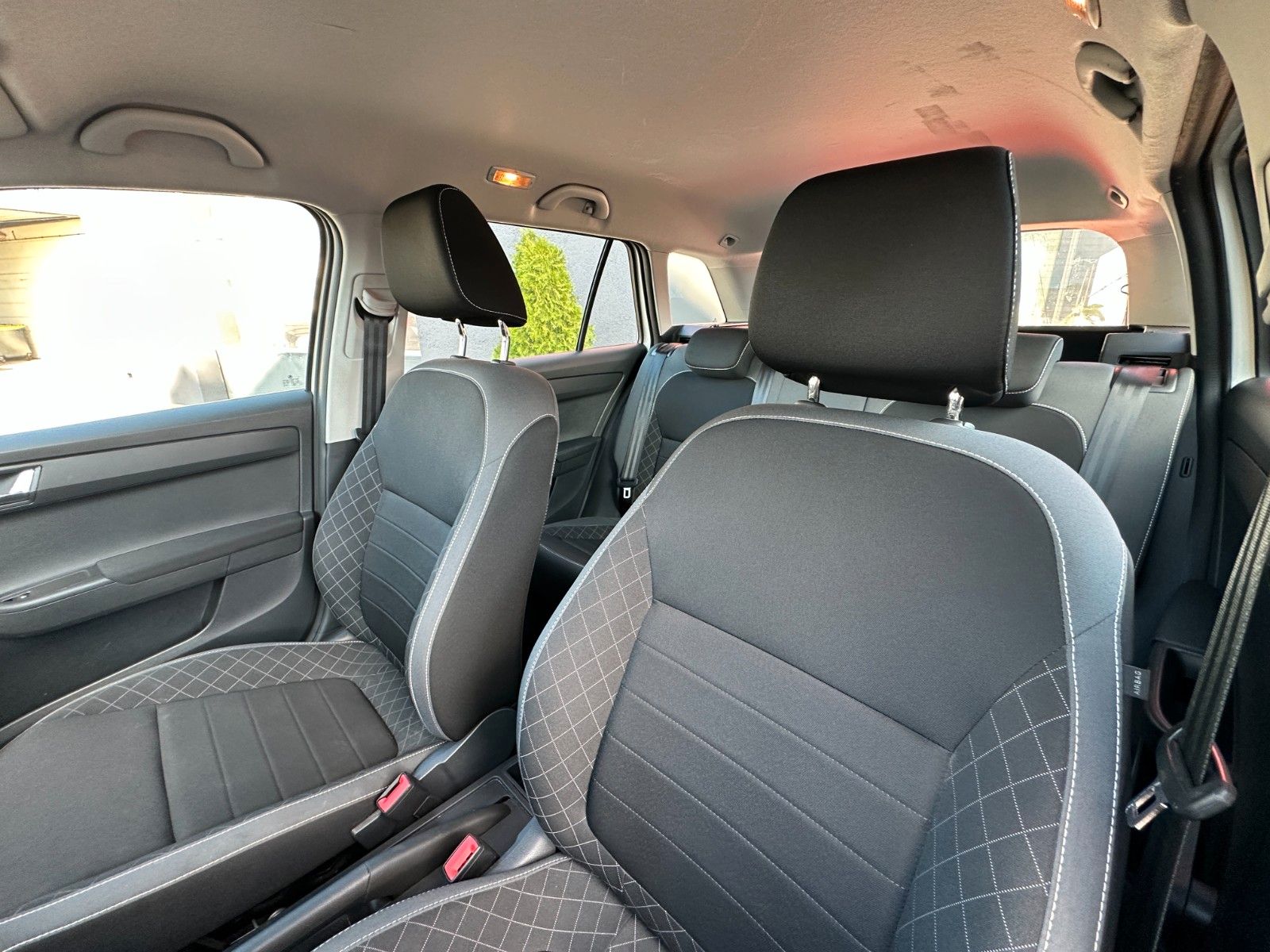 Fahrzeugabbildung Skoda Fabia Ambition 1.0 95 PS HU neu Klima PDC