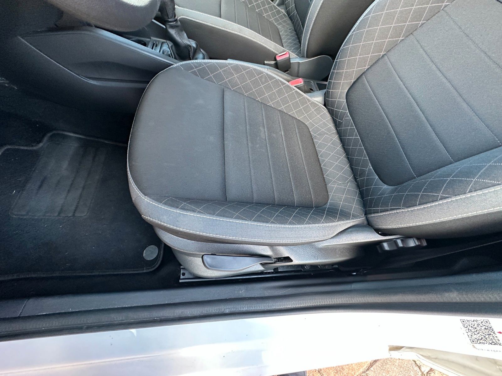 Fahrzeugabbildung Skoda Fabia Ambition 1.0 95 PS HU neu Klima PDC