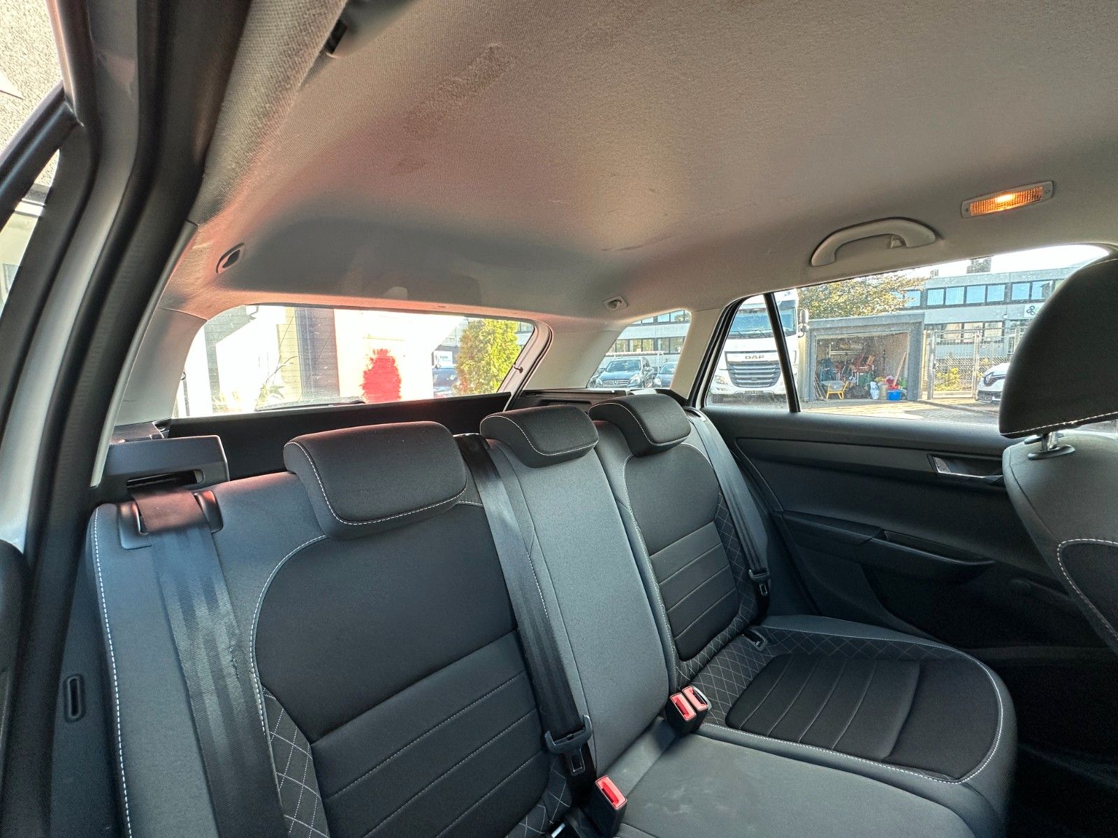 Fahrzeugabbildung Skoda Fabia Ambition 1.0 95 PS HU neu Klima PDC