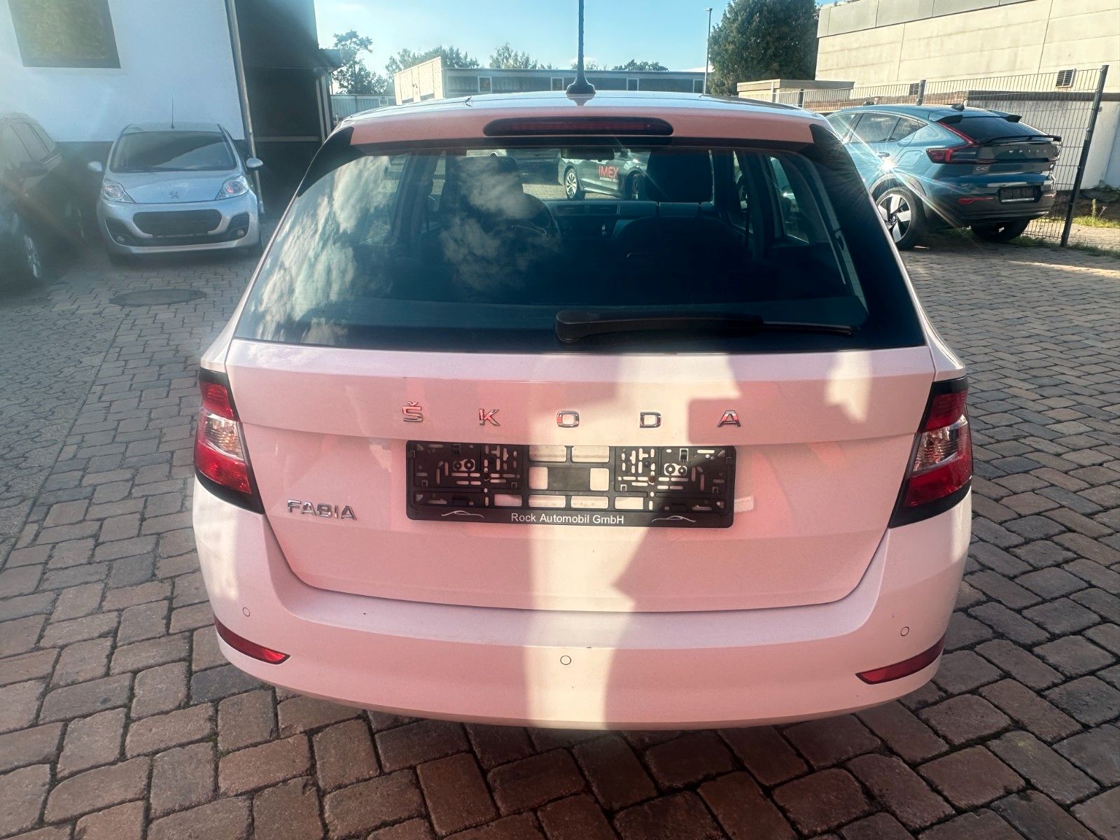 Fahrzeugabbildung Skoda Fabia Ambition 1.0 95 PS HU neu Klima PDC